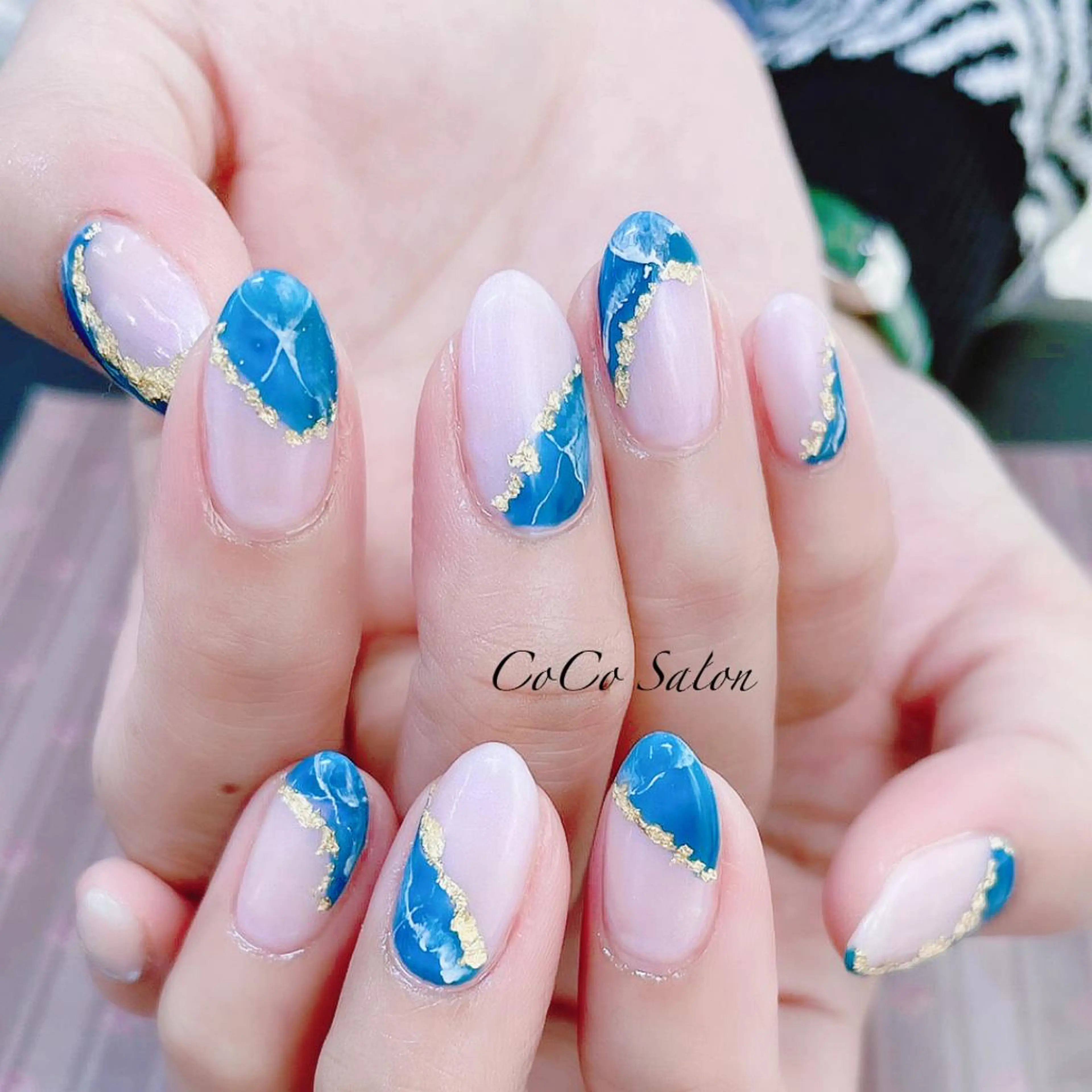 ネイル オーロラネイル ブルー 長さ出し フレンチネイル ジェルネイル ハンドネイル CoCoSalon ネイル/まつ毛予約のネイルデザイン