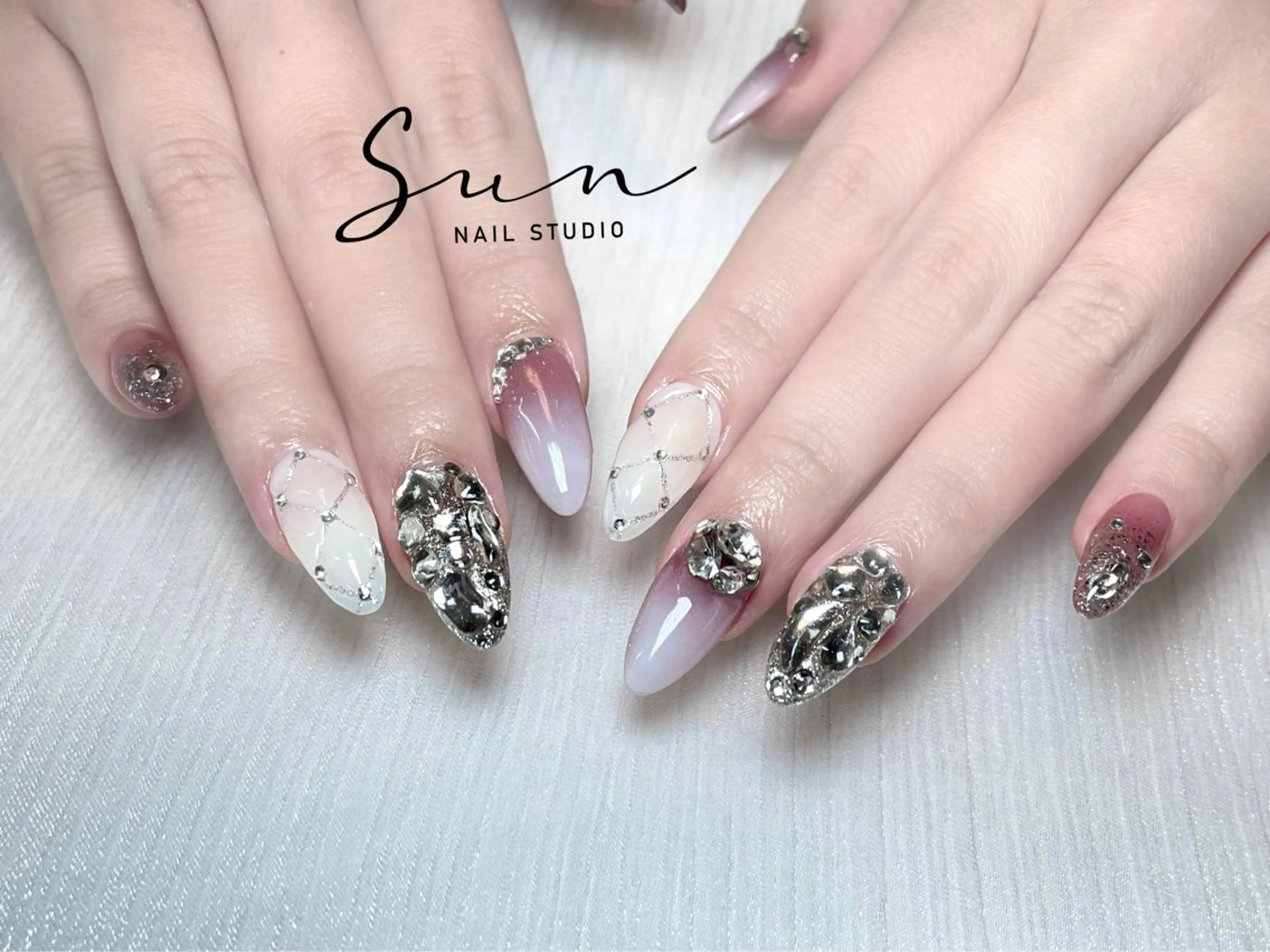 ネイル ハンドネイル ハンドケア SUN nail上本町のネイルデザイン