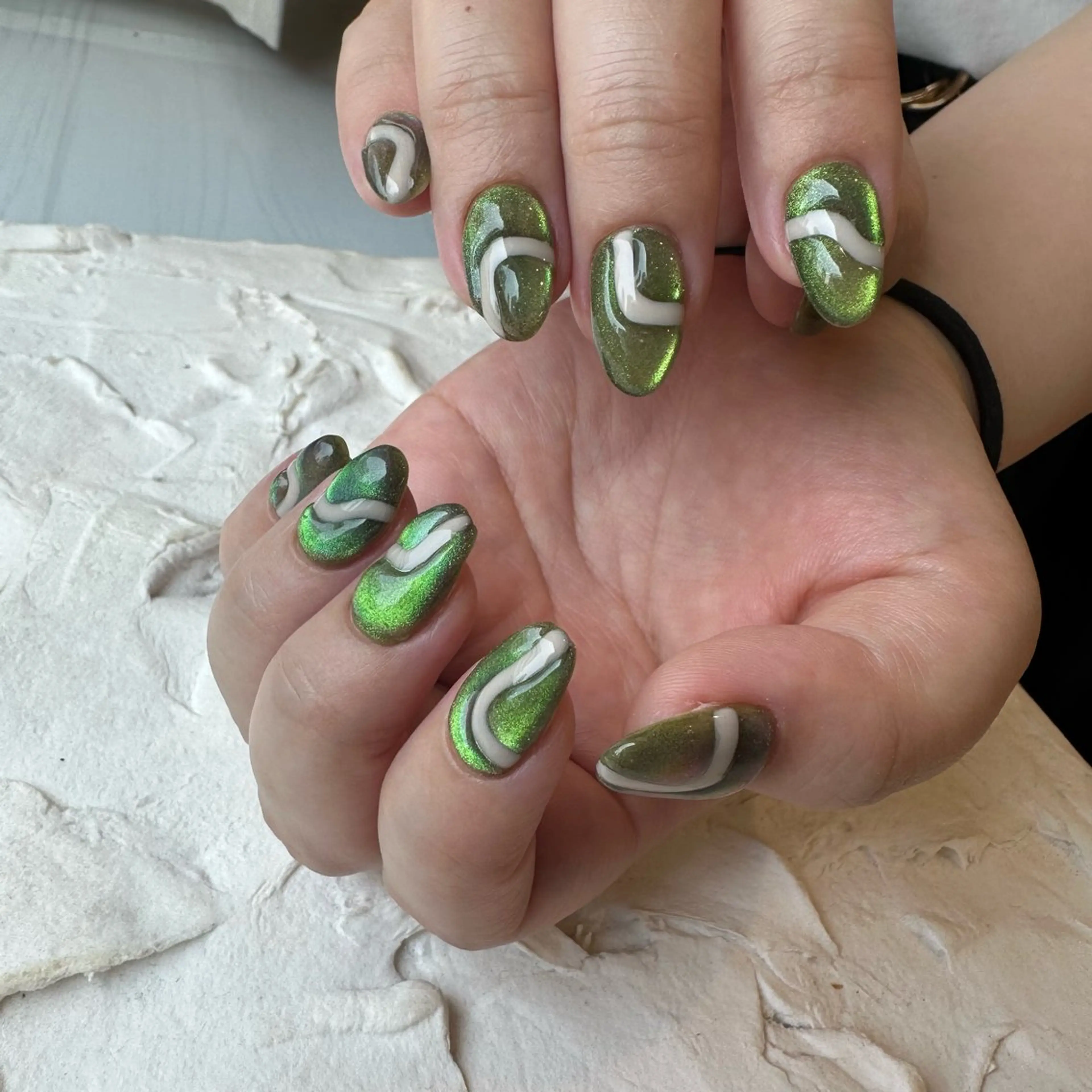 ネイル マグネットネイル ニュアンスネイル ハンドネイル Natsuko 🐥のネイルデザイン