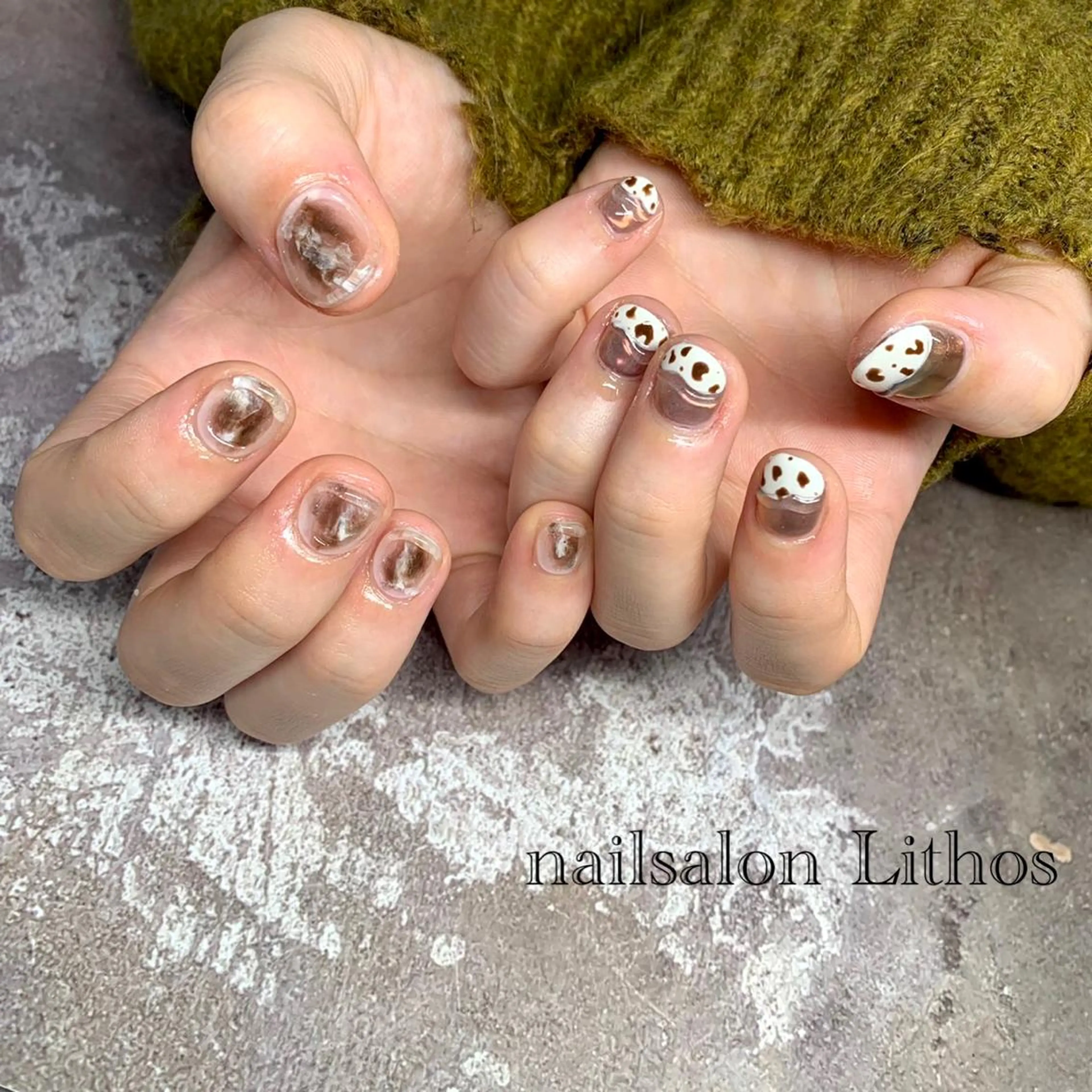 ネイル アニマル柄 アートネイル ジェルネイル キラキラネイル 韓国ネイル ハンドネイル nailsalon Lithos所属・nailsalon Recontreのネイルデザイン