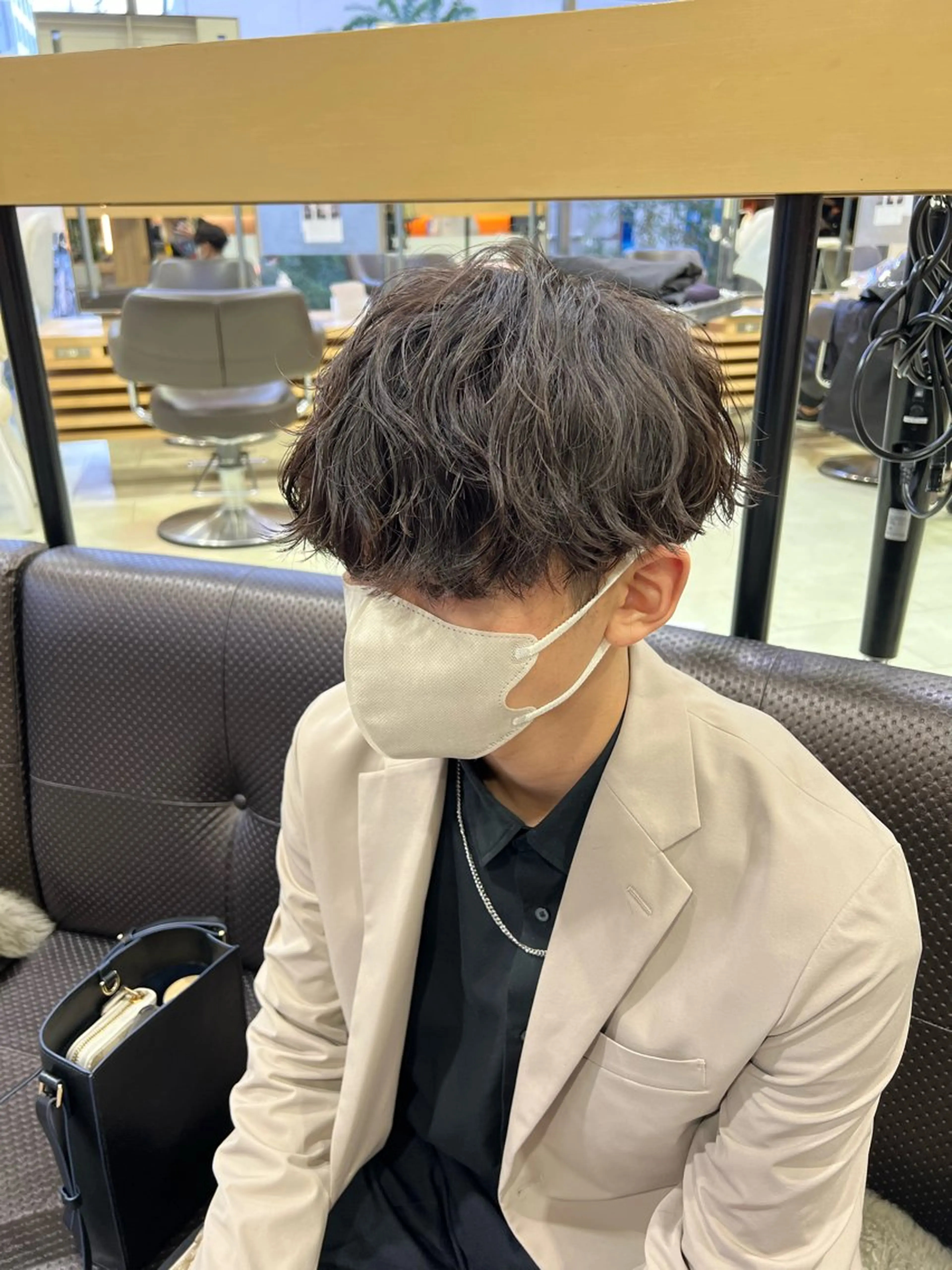 ショート パーマ メンズ メンズパーマ 波巻きパーマ カット パーマ ダウンパーマ🇰🇷 毛流れパーマ【かな】のヘアスタイル
