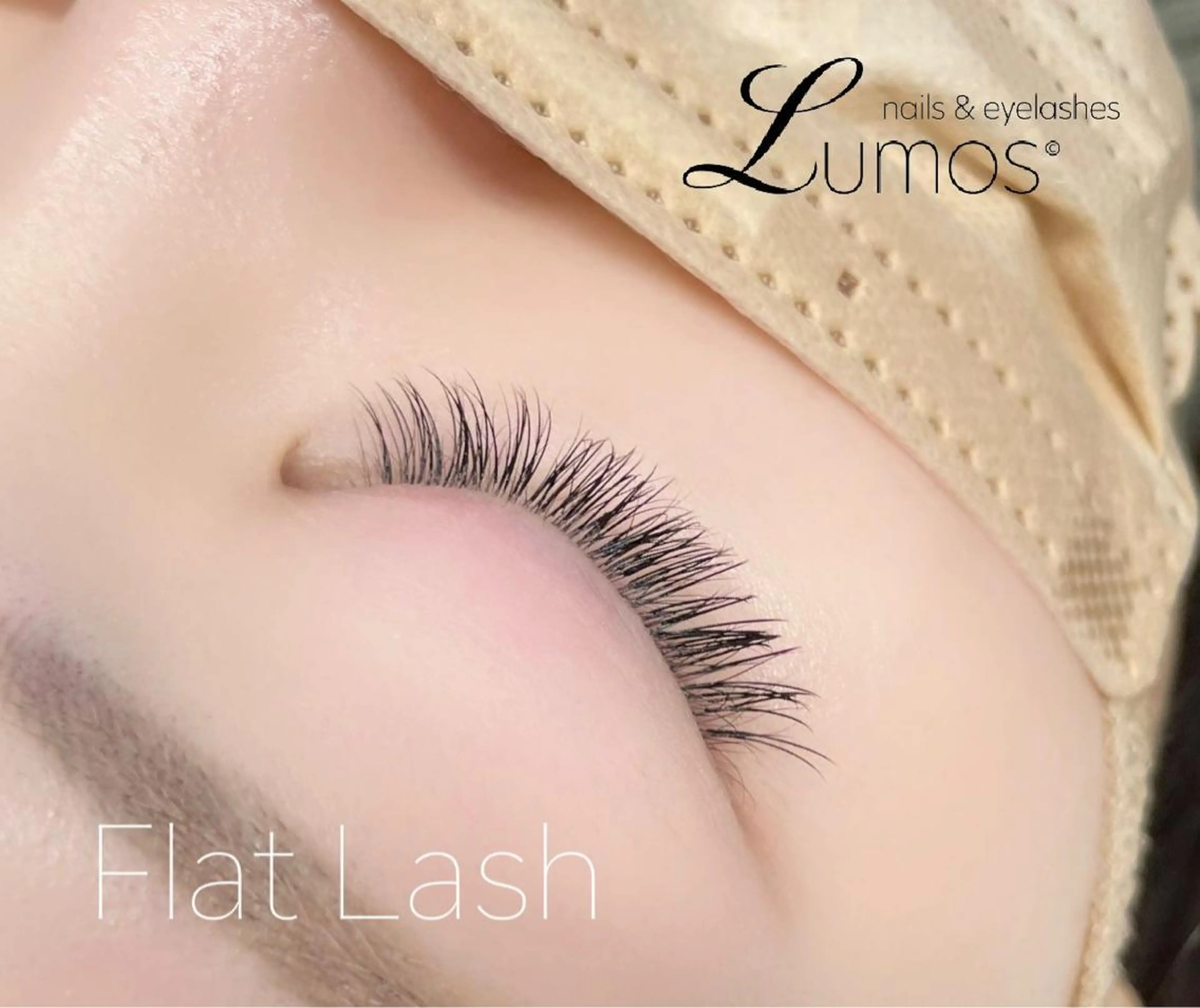マツエク・マツパ フラットラッシュ マツエク Lumos nail&eyelash所属・Lumos Ayakaのマツエク・マツパデザイン