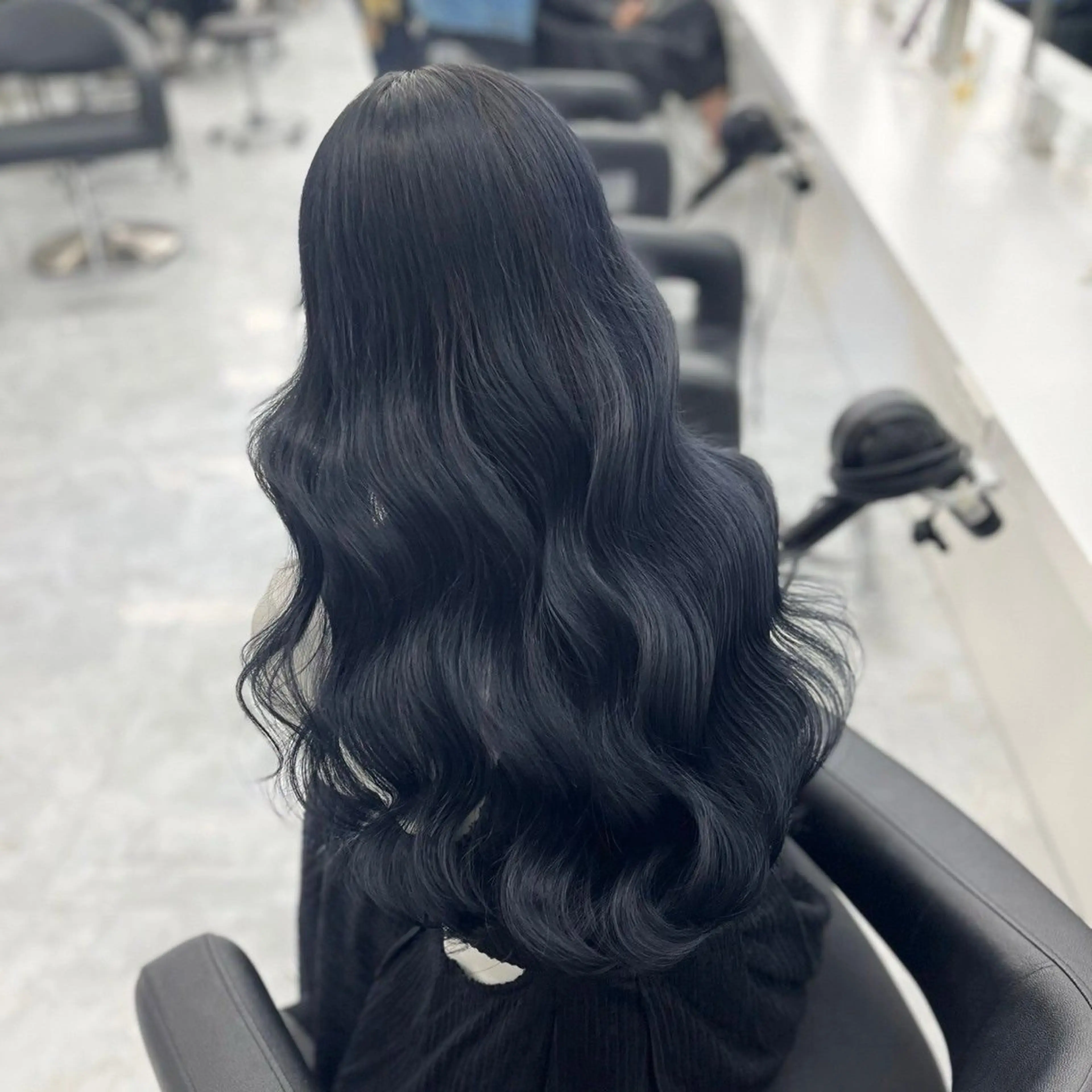 ロング カラー カット ヘアカラー トリートメント 韓国暗髪🩶レイヤー 🩶hayatoのヘアスタイル