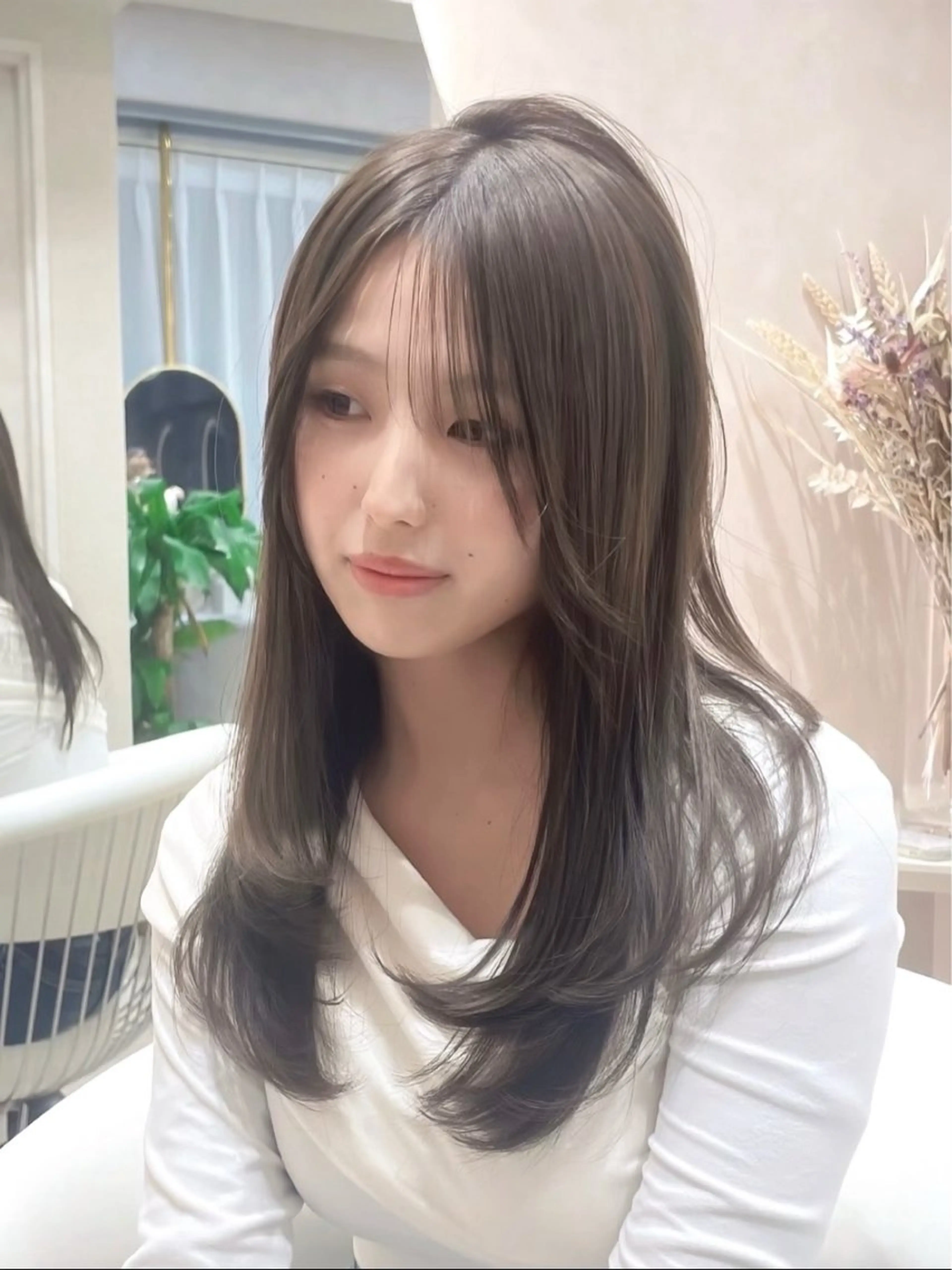 ロング カラー カット ヘアカラー トリートメント MIRAC所属・Ryoichi⛓️ 韓国ヘア/ハイトーンのヘアスタイル