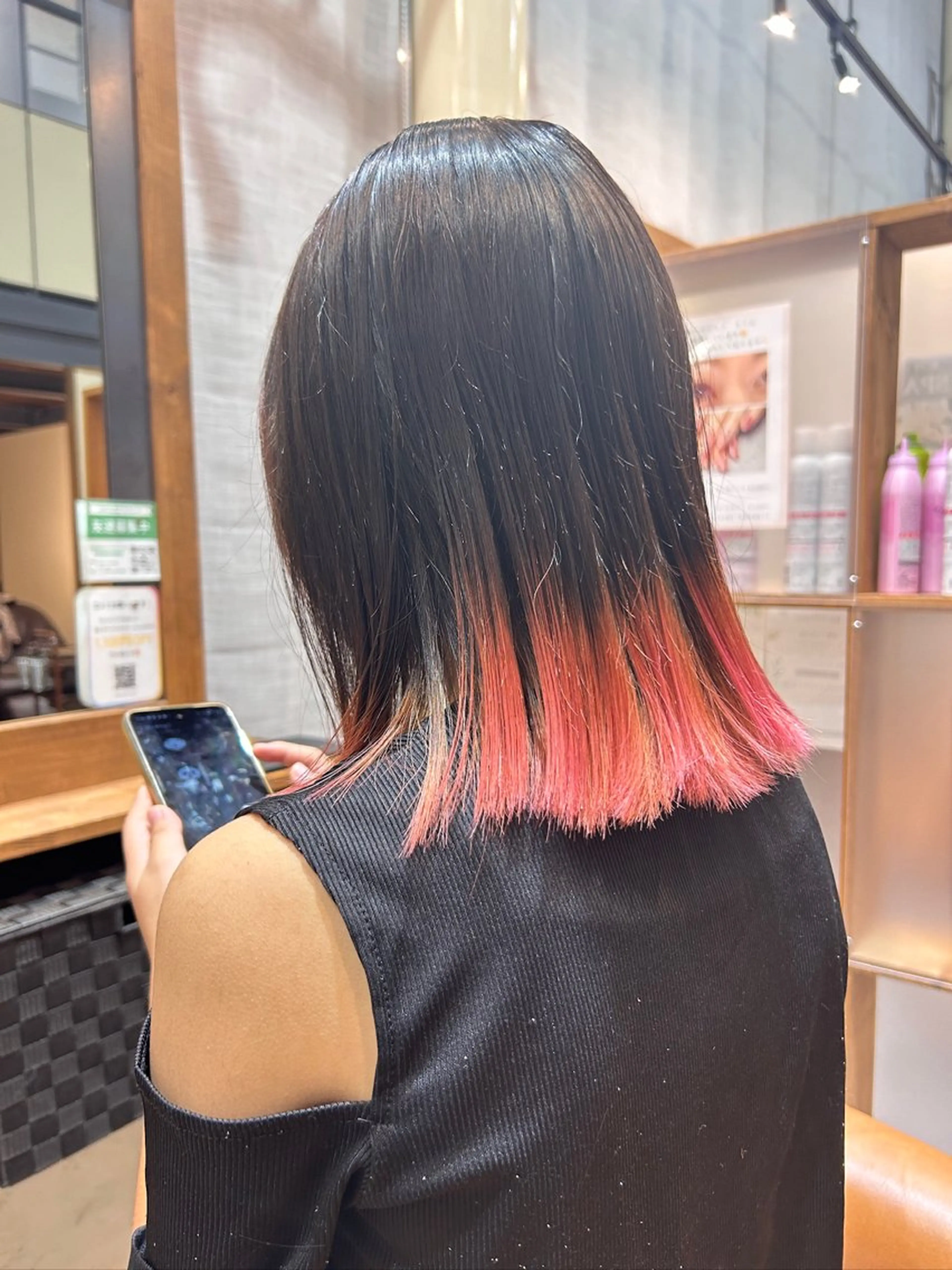 セミロング 井上 萌のヘアスタイル