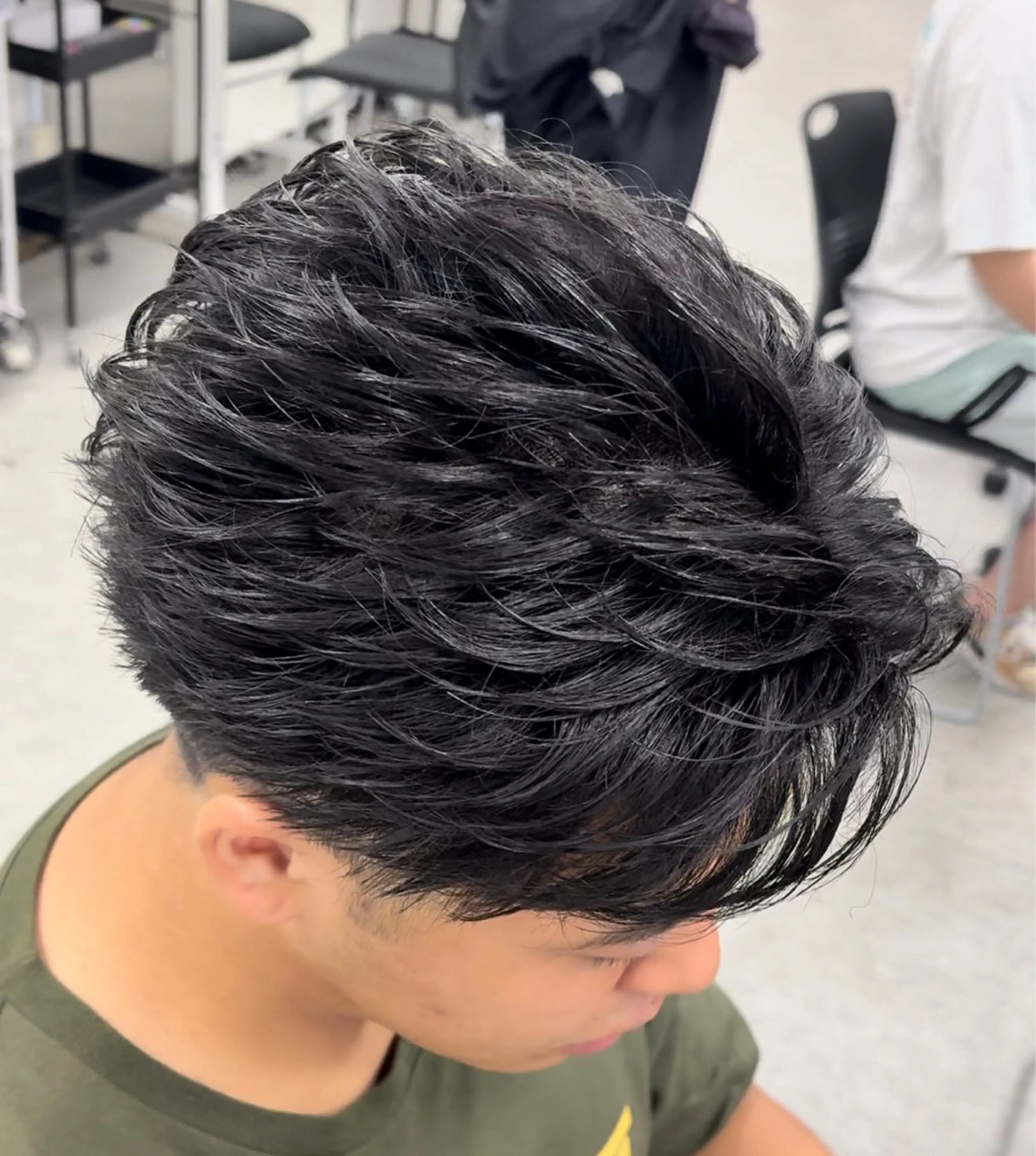 パーマ メンズ センターパート フェザーパーマ メンズハイライト メンズメッシュ マッシュ センターパート/ニュ アンス🔥SHUYAのヘアスタイル