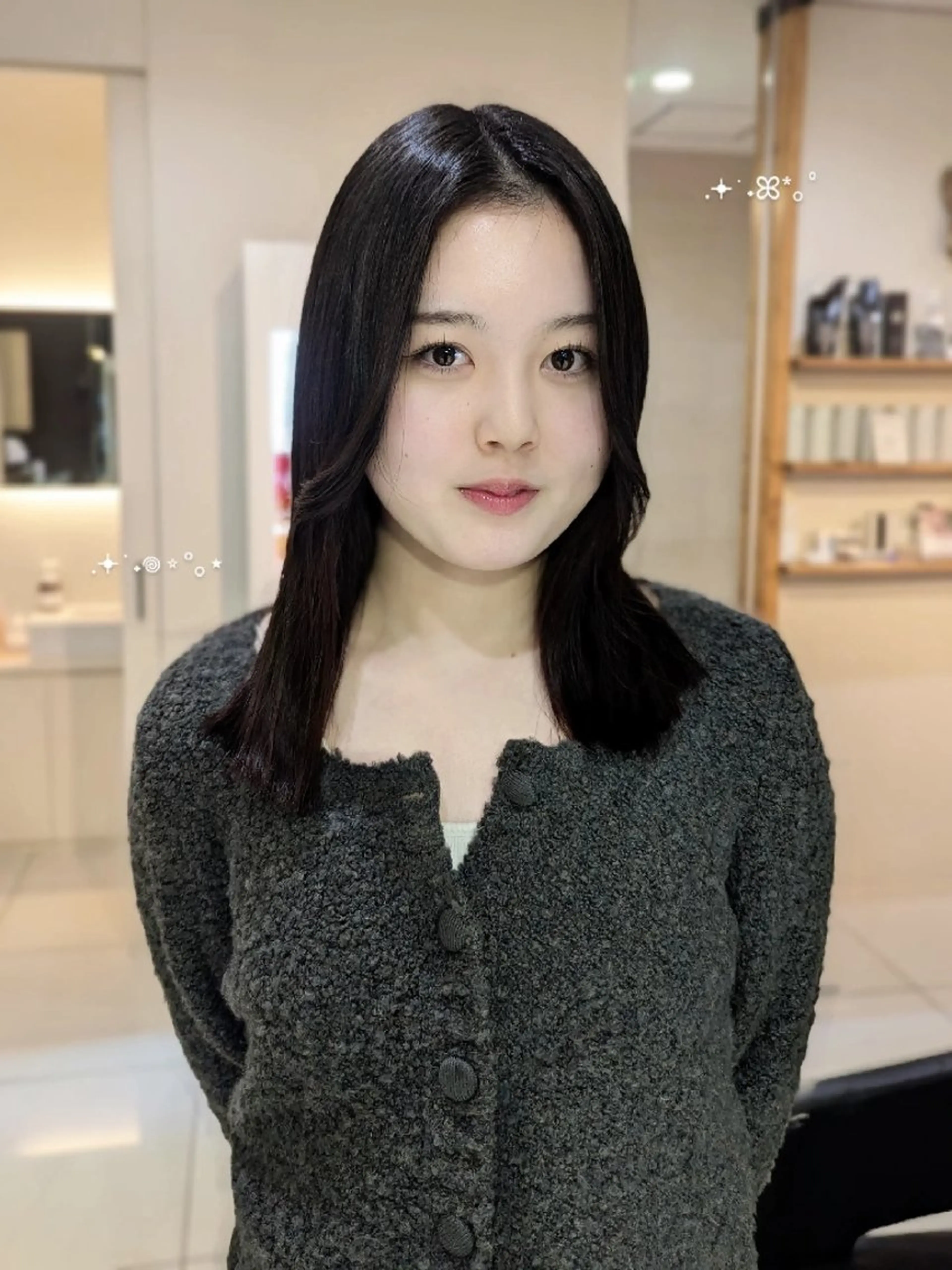 セミロング カット ヘッドスパ 髪質改善/お呼ば れヘア/透明感カラーのヘアスタイル