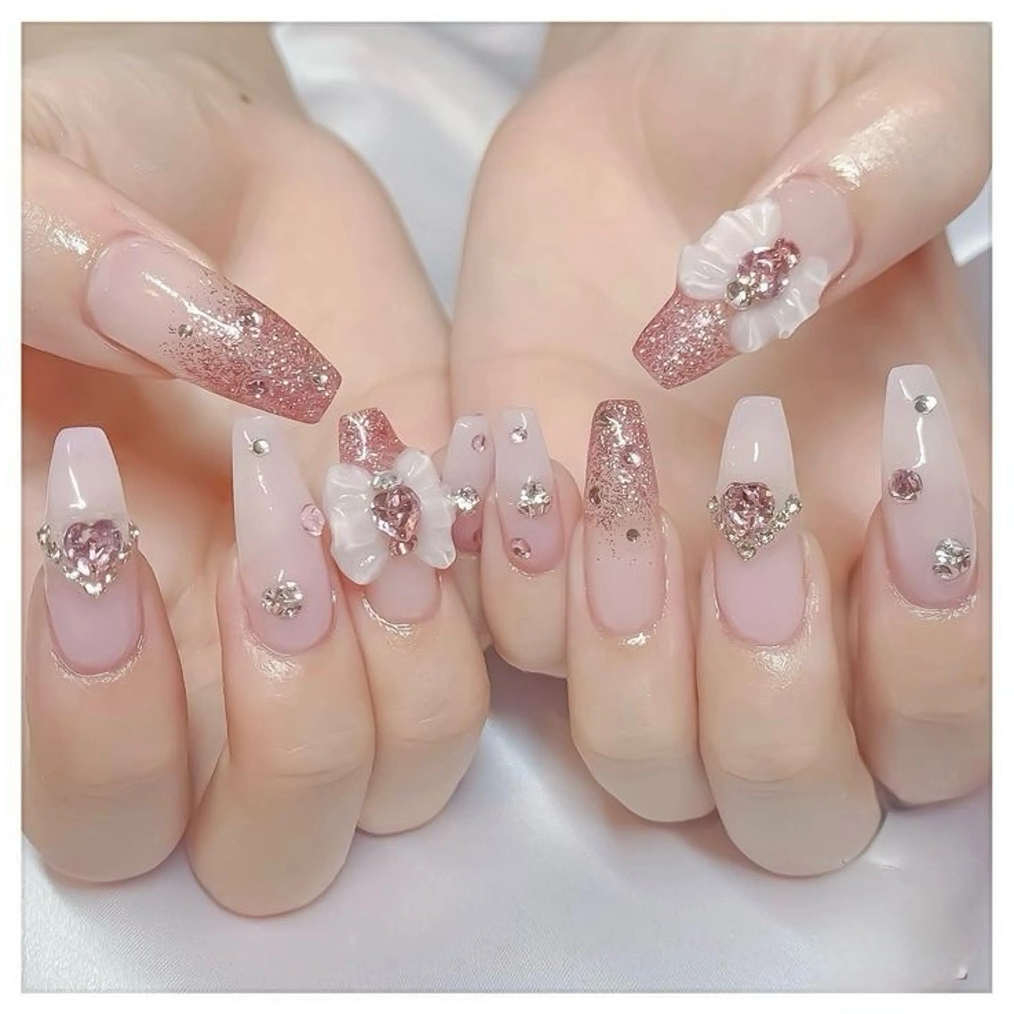ネイル 長さ出し フレンチネイル グラデーション 卒業式 マグネットネイル ハンドネイル MIHANA NAILのネイルデザイン