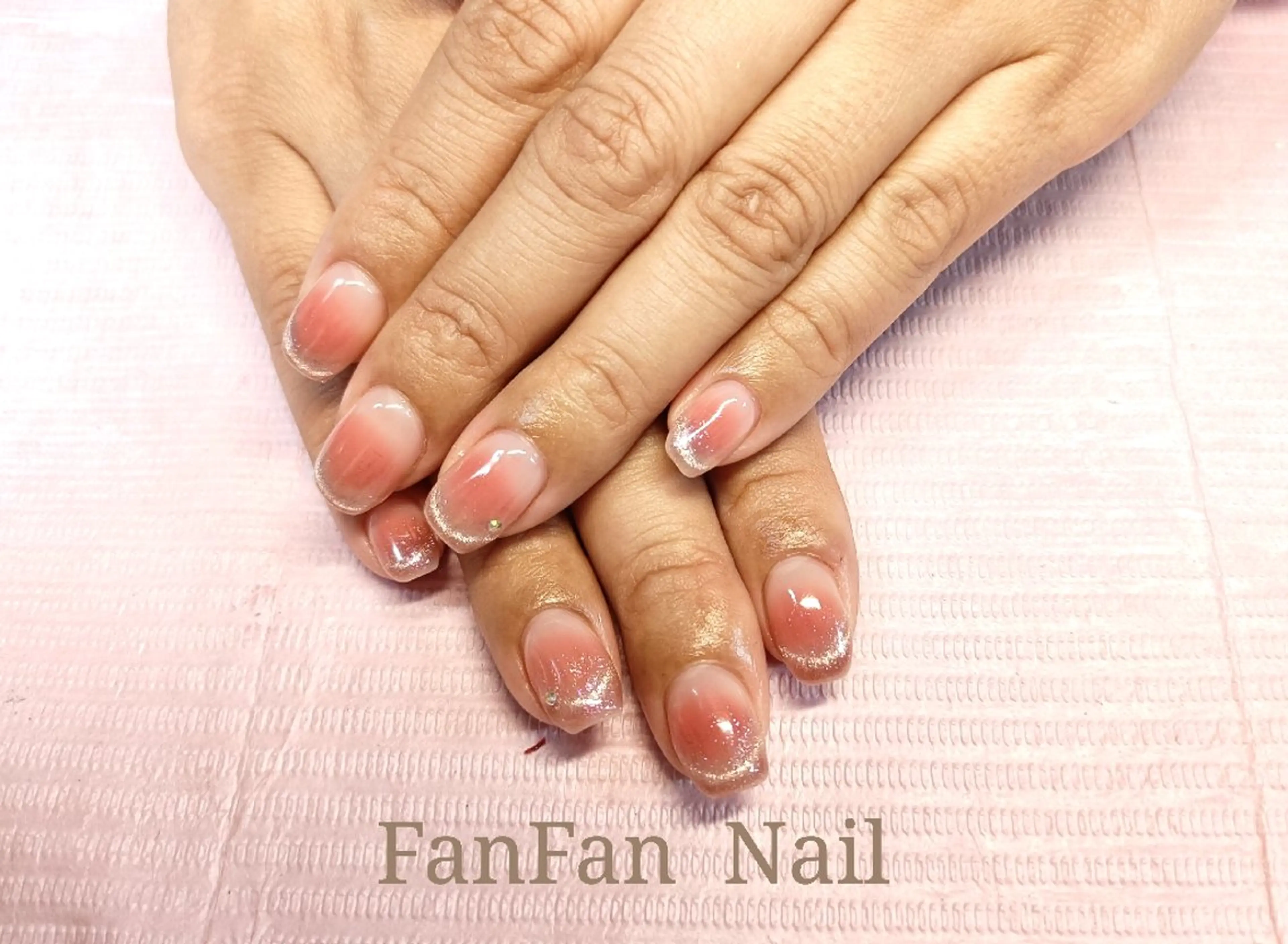 ネイル フレンチネイル マグネットネイル マグネットフレンチ RUE FANFANNAILのネイルデザイン