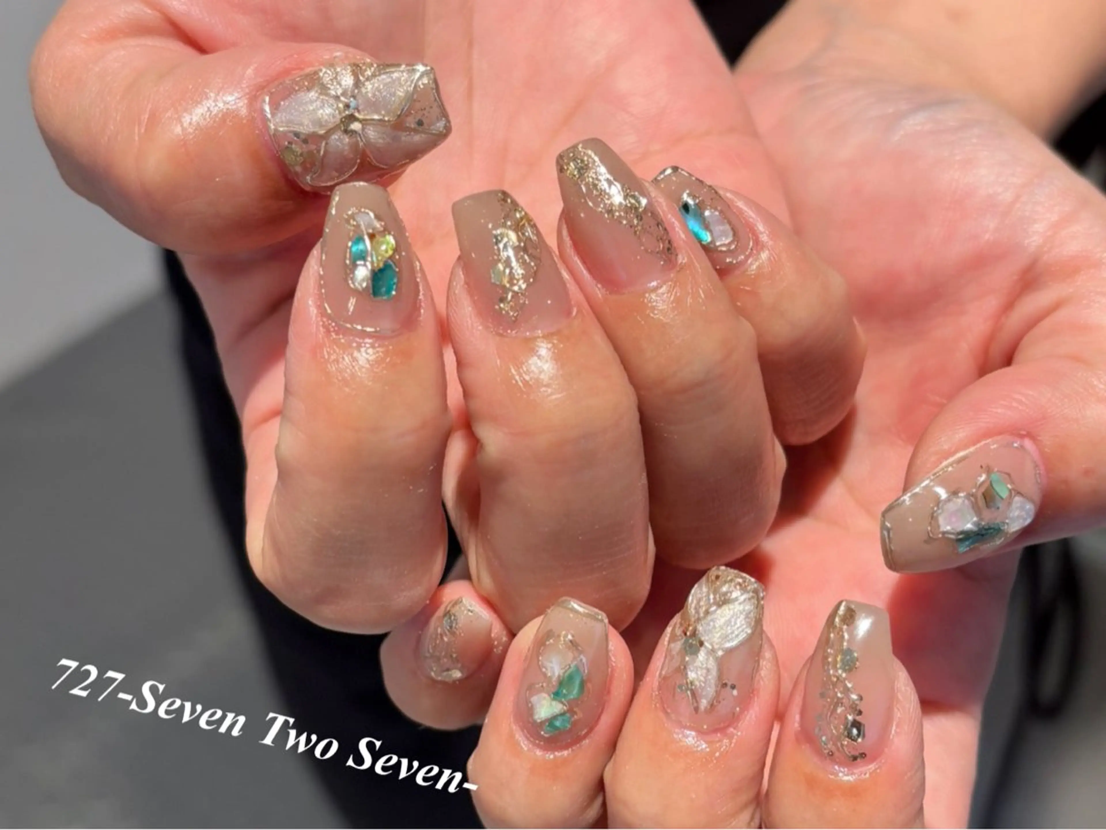 ネイル ハンドネイル 727 nailのネイルデザイン