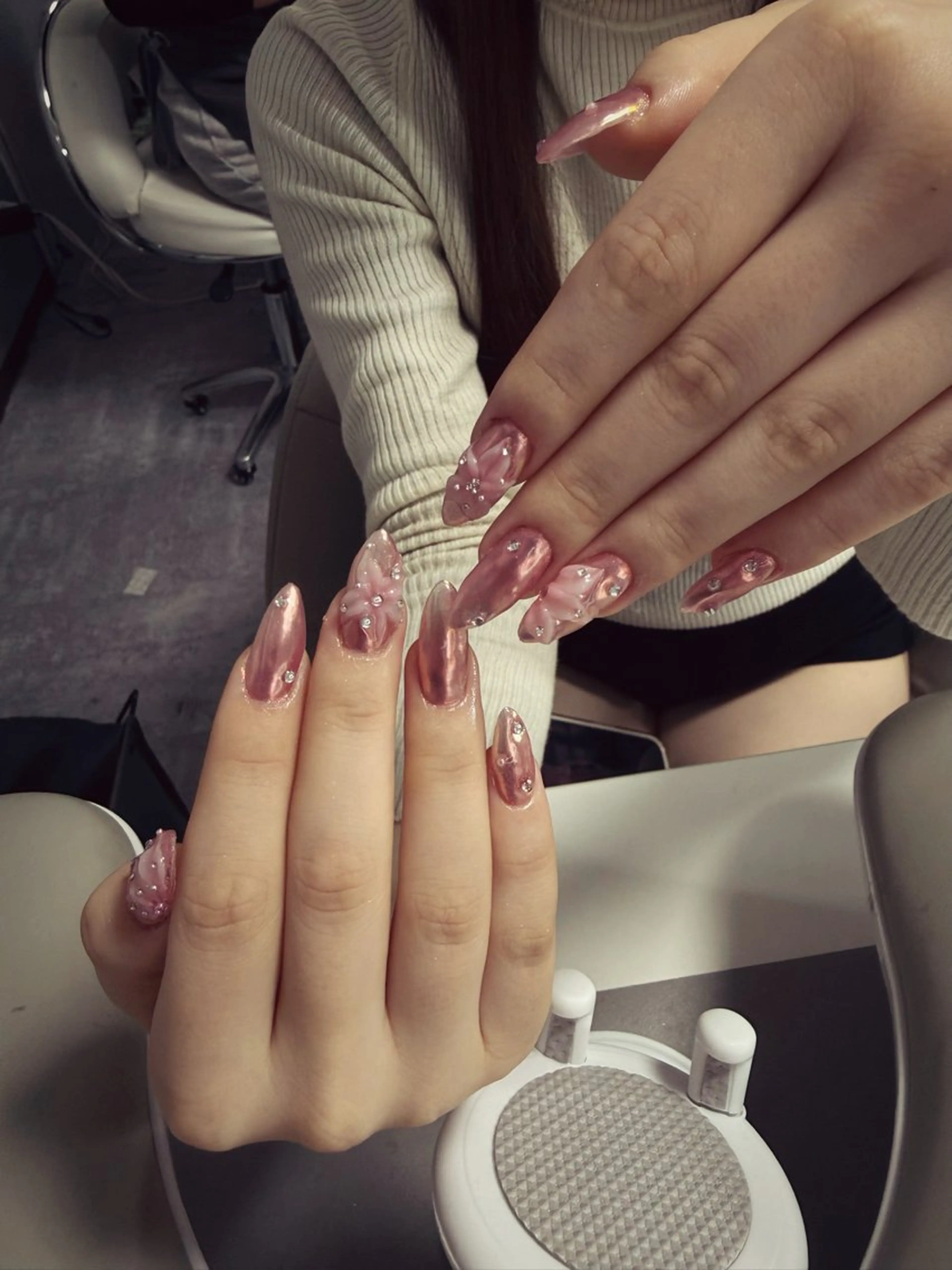 ネイル アートネイル キラキラネイル ラメ(グリッター) マグネットネイル ニュアンスネイル ハンドネイル Kitty Nailのネイルデザイン