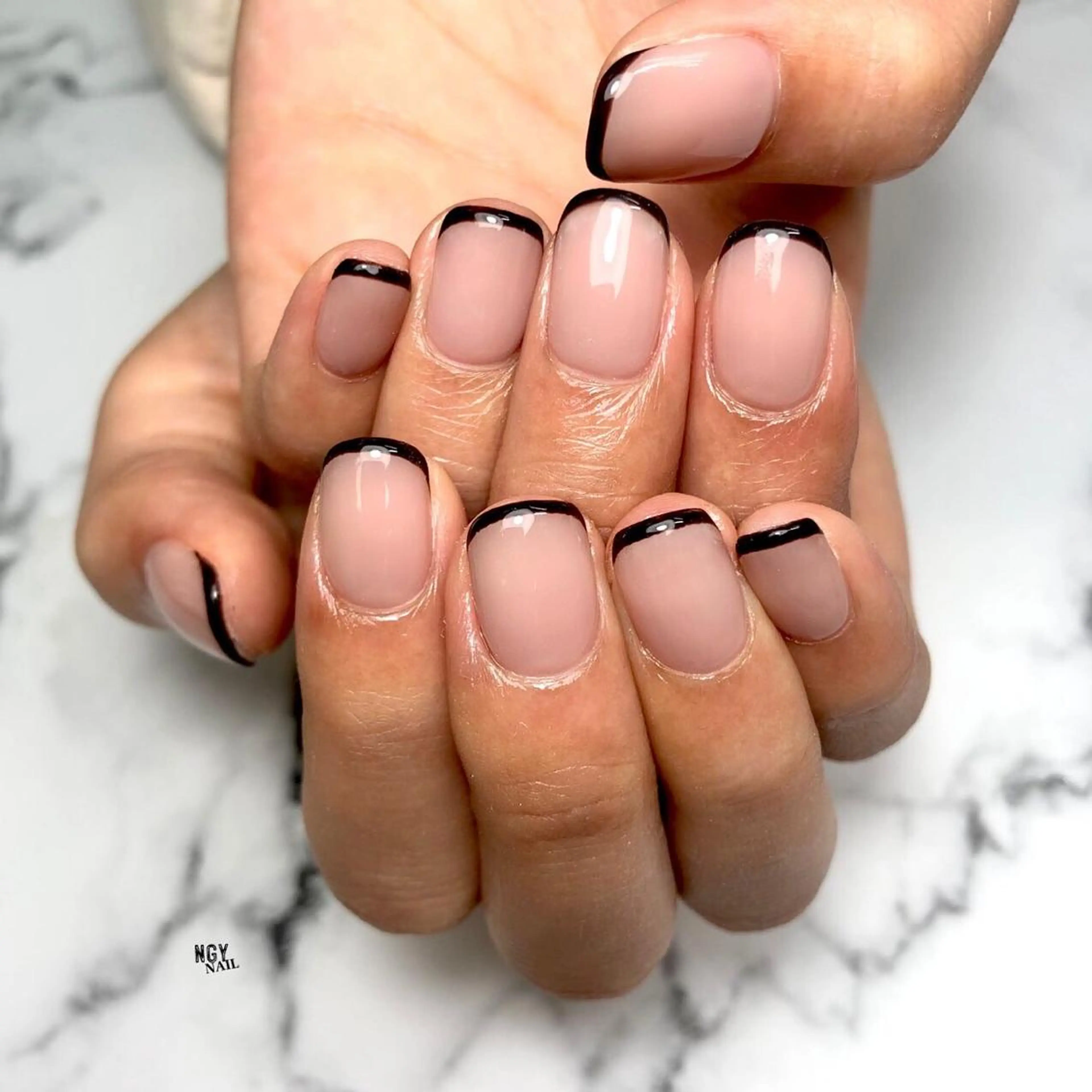 ネイル ブラウン フレンチネイル ワンカラーネイル シンプルネイル ハンドネイル NAIL NOWのネイルデザイン