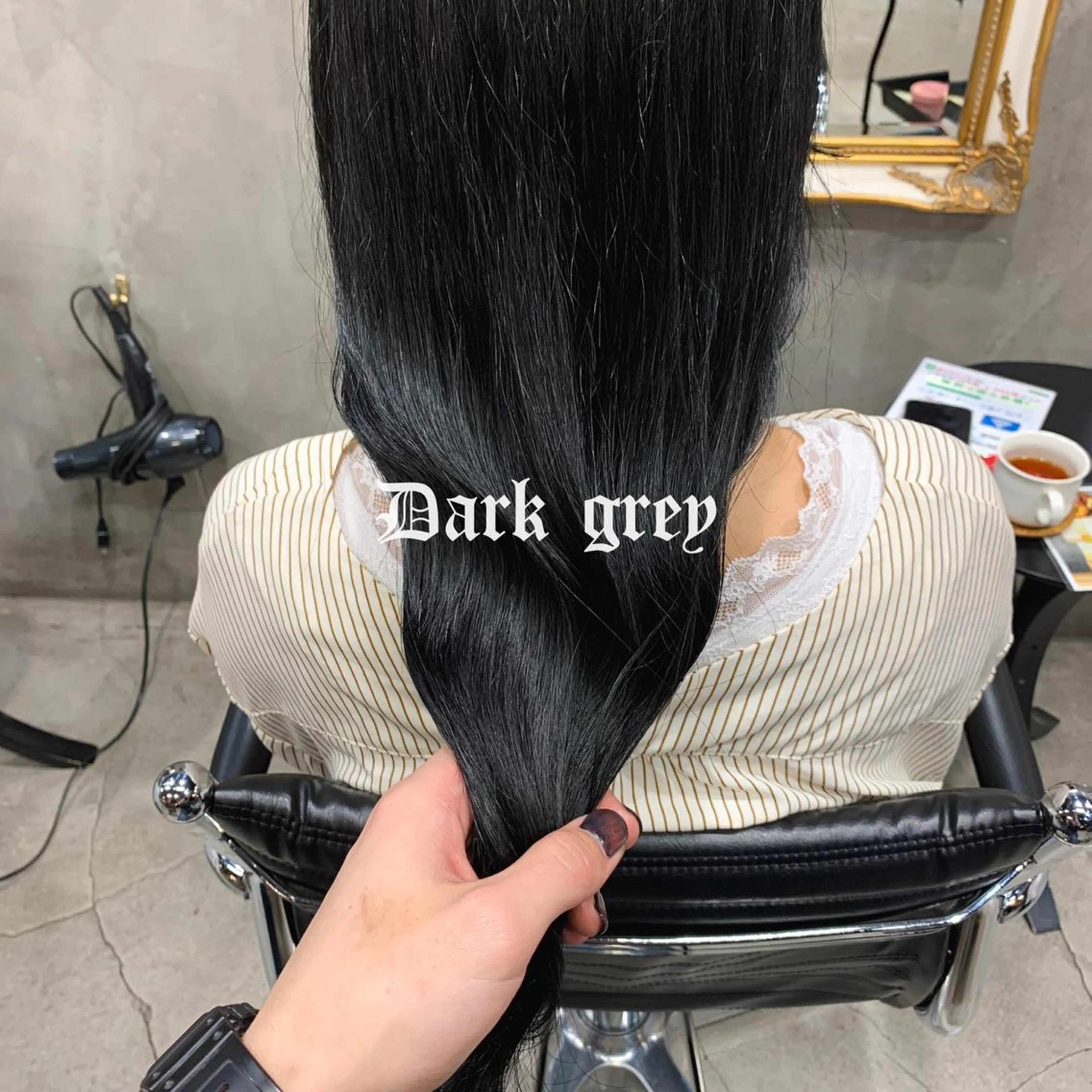 ロング カラー ブリーチ ダークグレー ブリーチなしカラー メンズパーマ特化 Gakutoのヘアスタイル