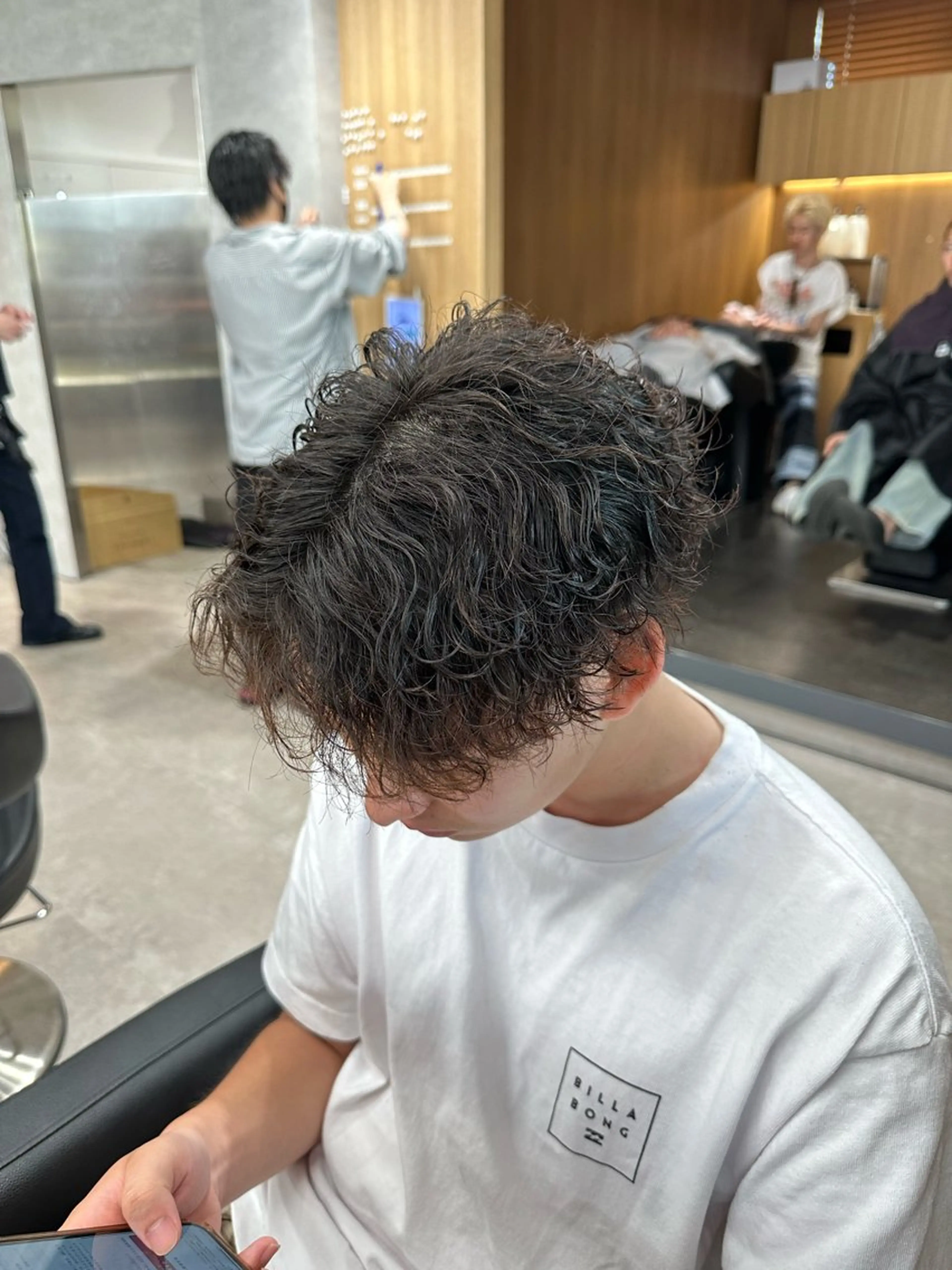 ショート パーマ メンズ メンズパーマ 波巻きパーマ カット パーマ 【メンズ特化】 サエキカズマのヘアスタイル