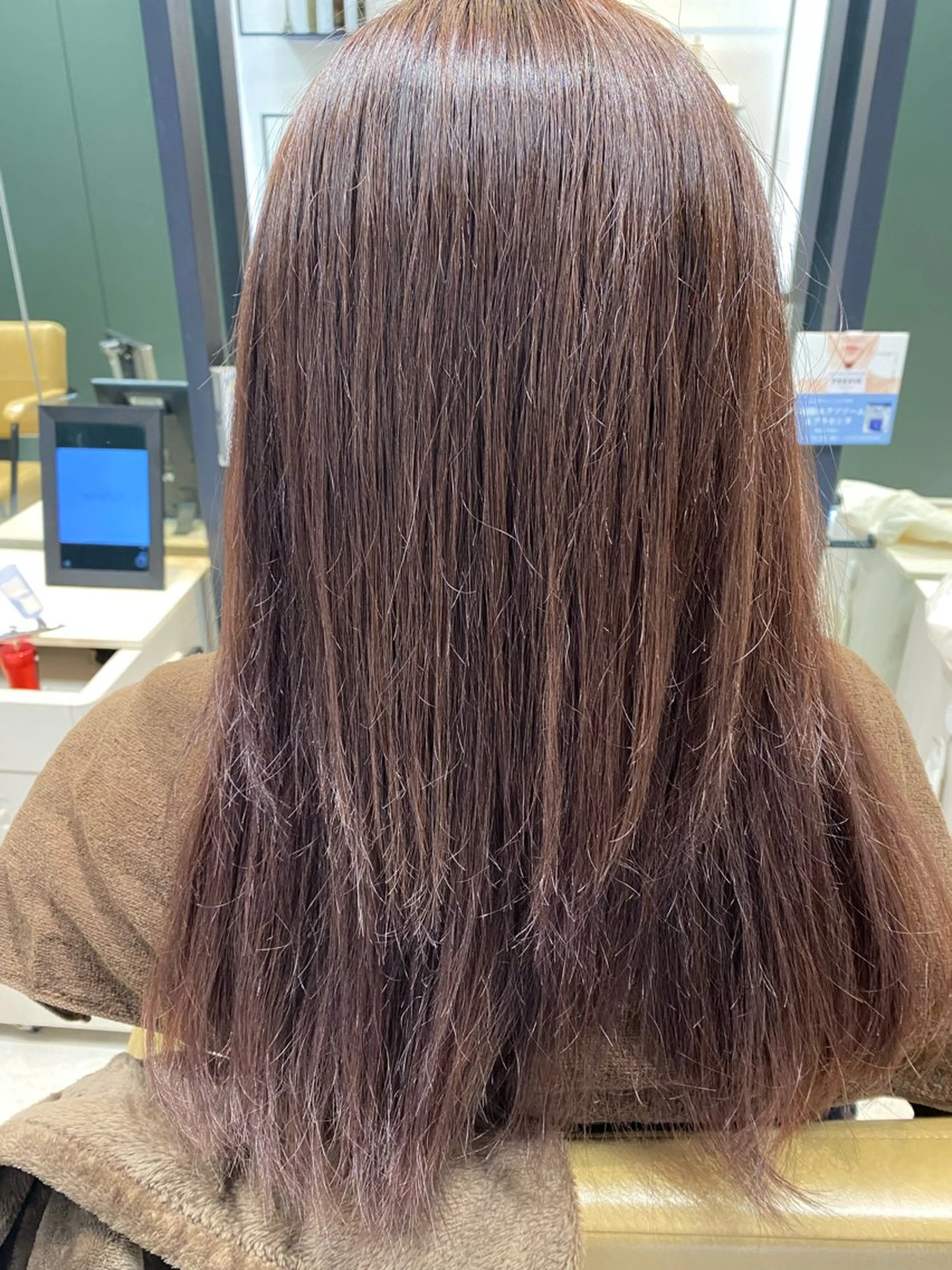 ロング カラー ブラウンカラー PREVIA銀座渡辺 真矢のヘアスタイル