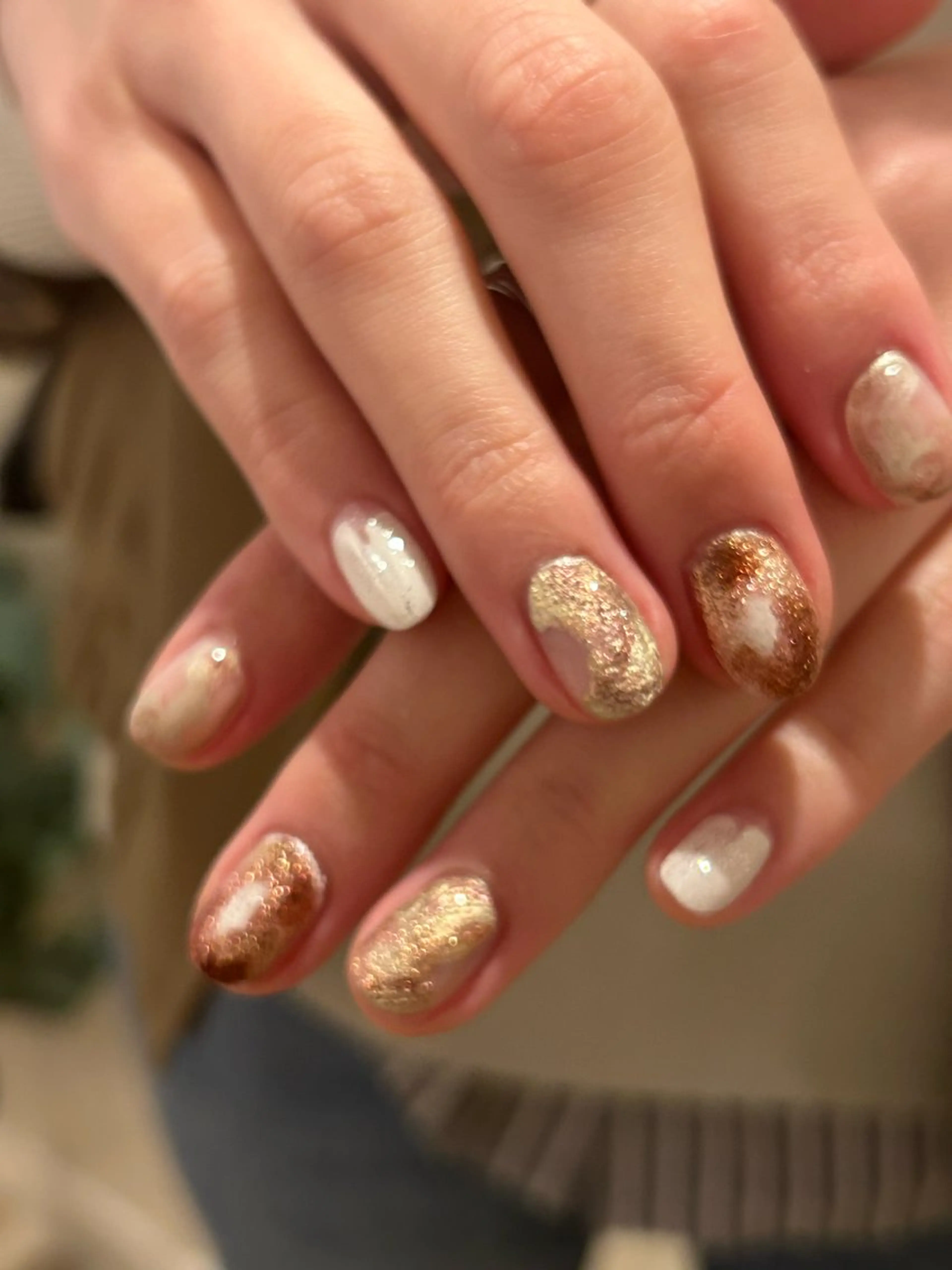 ネイル ボルドー ニュアンスネイル ハンドネイル katarina🪐 filonnailのネイルデザイン