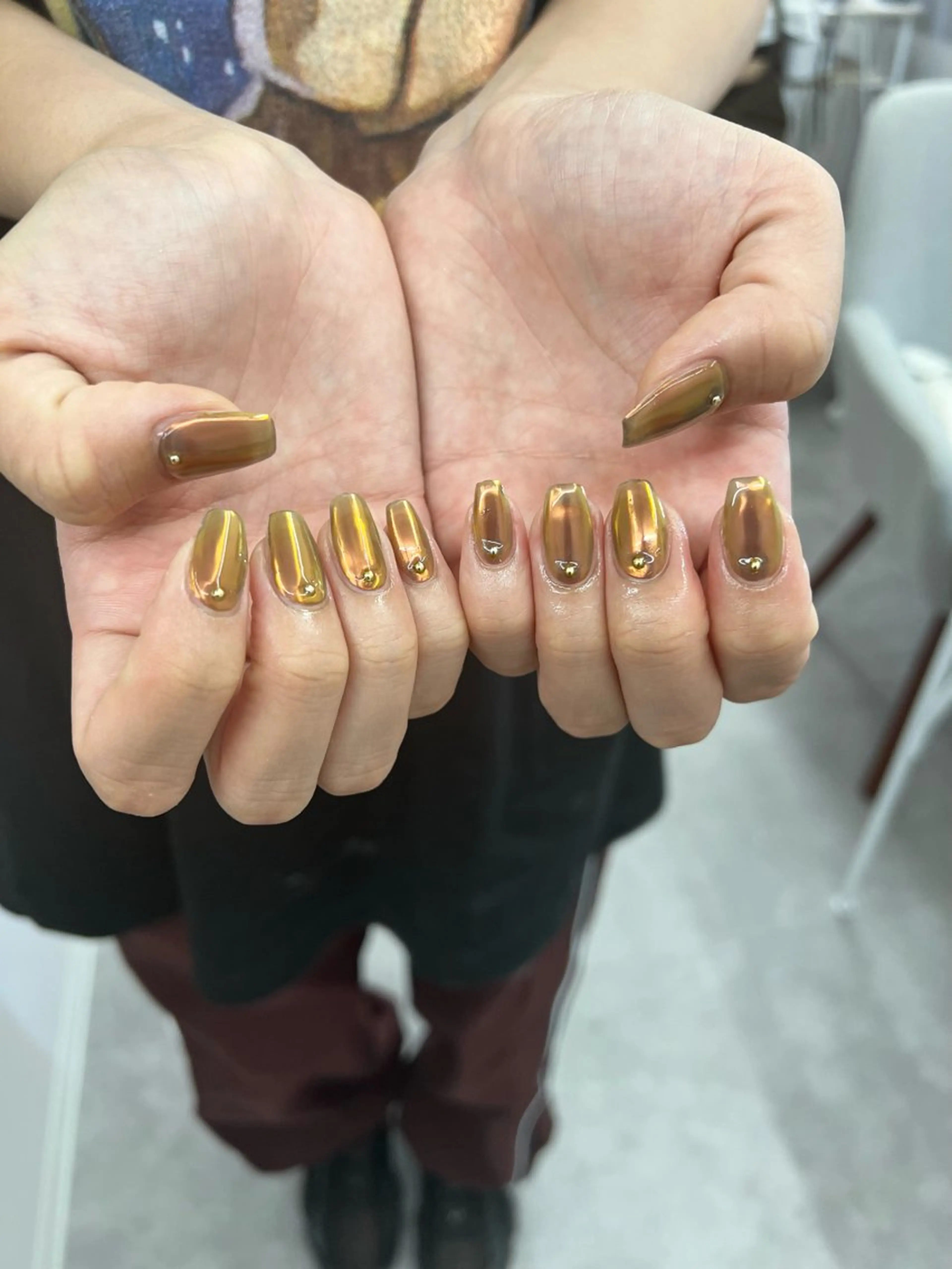 ネイル ブラウン ジェルネイル 韓国ネイル マグネットネイル ニュアンスネイル ハンドネイル ハンドケア Bana_ Nailのネイルデザイン