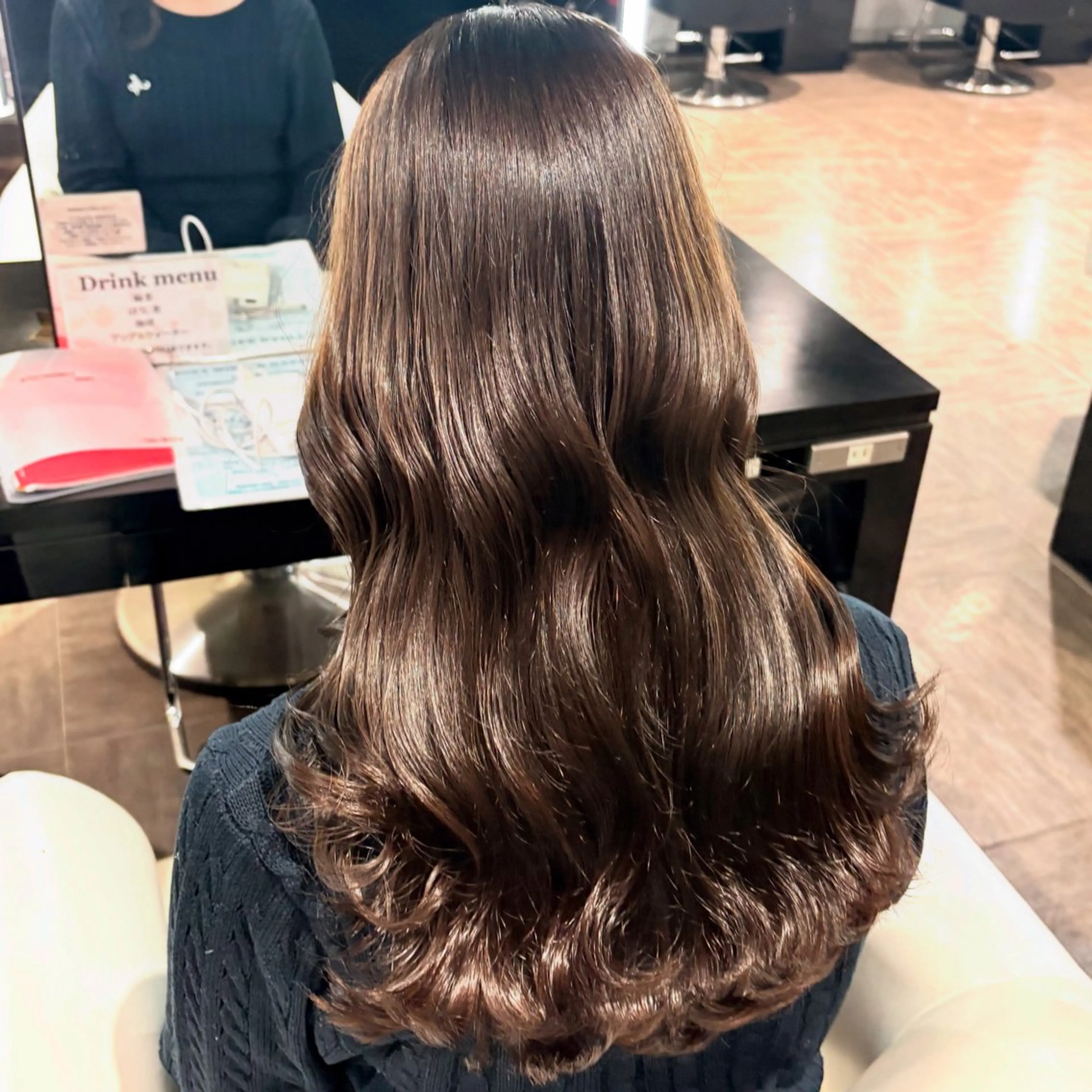 ロング カラー ベージュカラー ブリーチ ダブルカラー ブリーチなしカラー オリーブベージュ カット ヘアカラー トリートメント 🤍愛されヘア⌇ 𝐑 𝐈 𝐎🤍のヘアスタイル