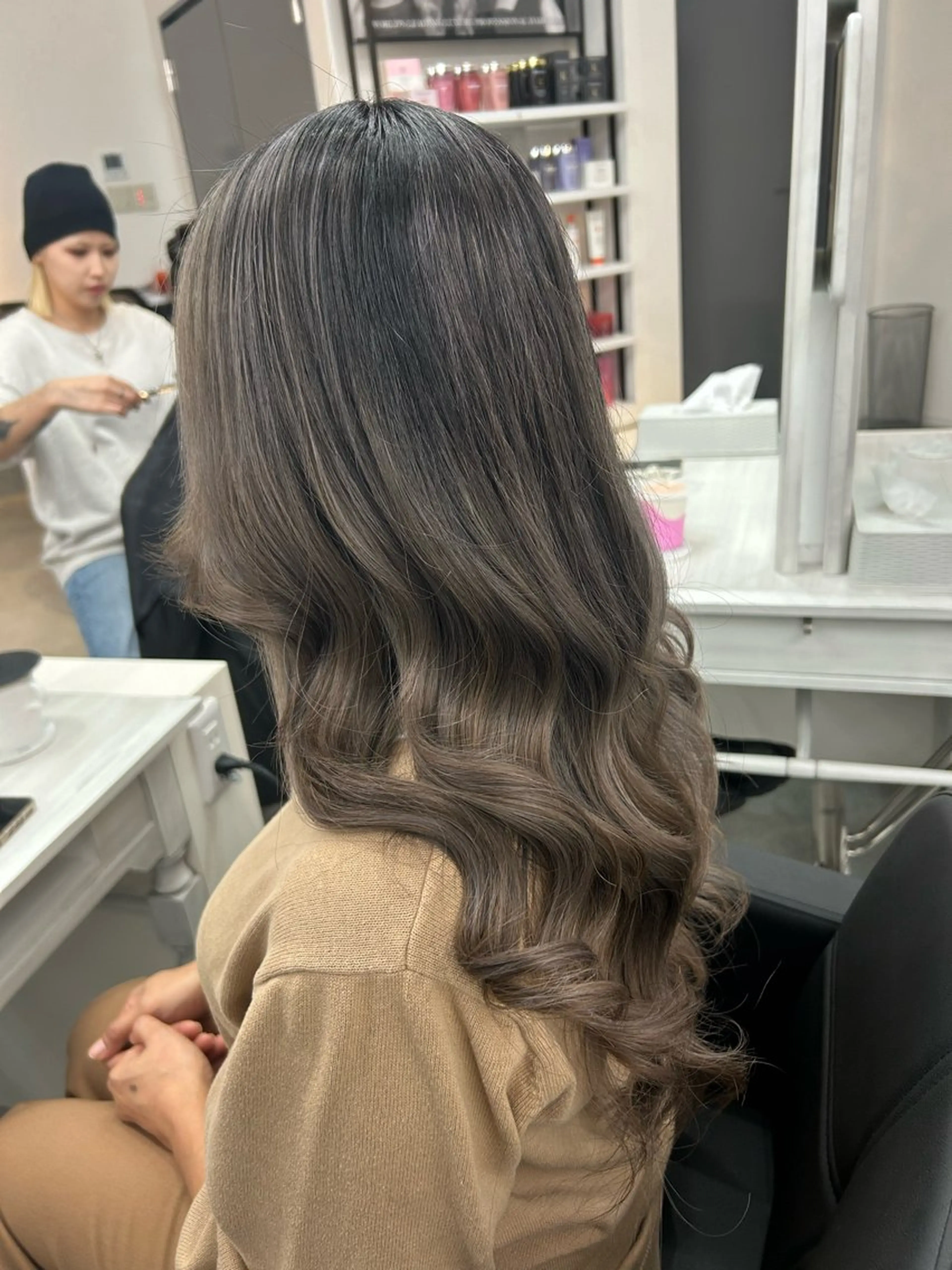 ロング カラー ヘアアレンジ シールエクステ バレイヤージュ ブリーチ ハイライトカラー ハイトーンカラー alpha. カラーエクステ下妻のヘアスタイル