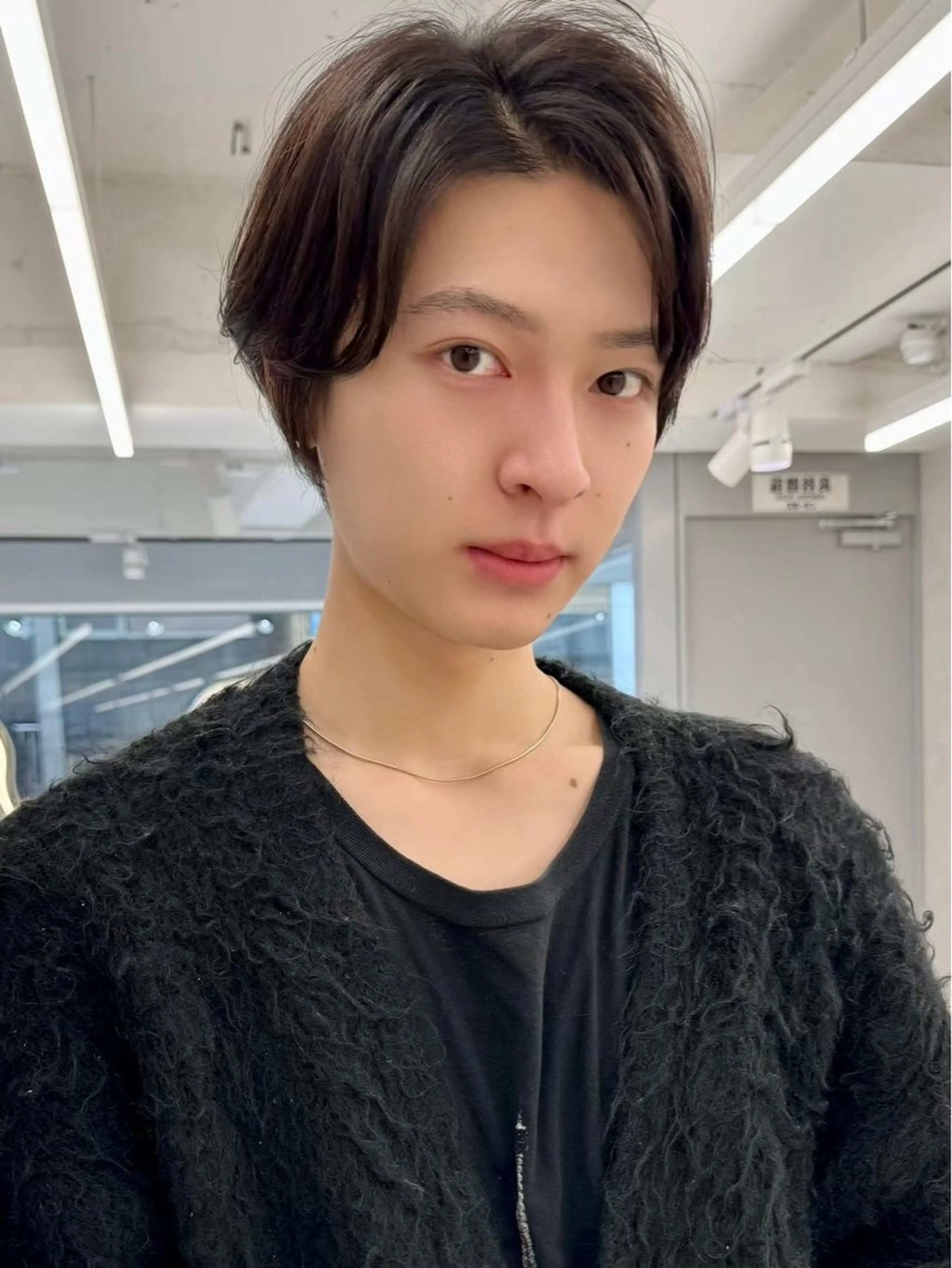 カラー 韓国風🇰🇷艶髪縮 毛矯正レオのヘアスタイル