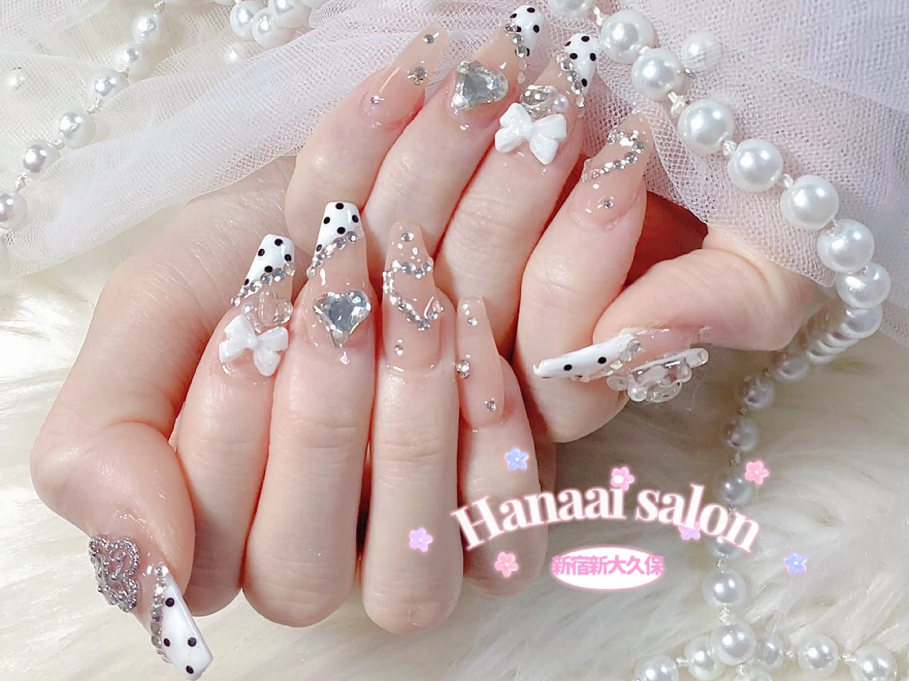 セミロング ハンドネイル Hanaai Salon新宿店のネイルデザイン