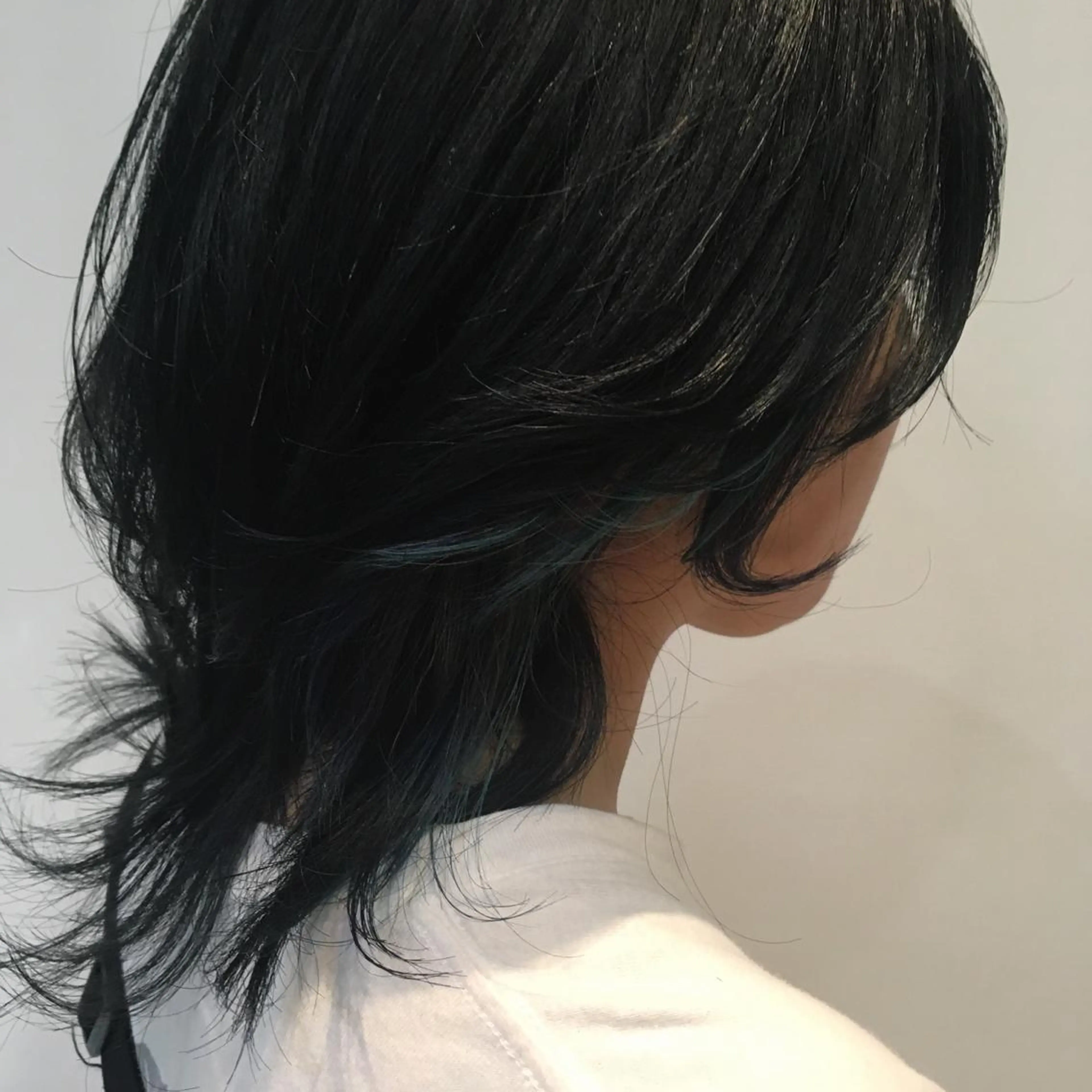 ミディアム カラー カット ヘアカラー トリートメント RINA🧤 デザインとボブのヘアスタイル