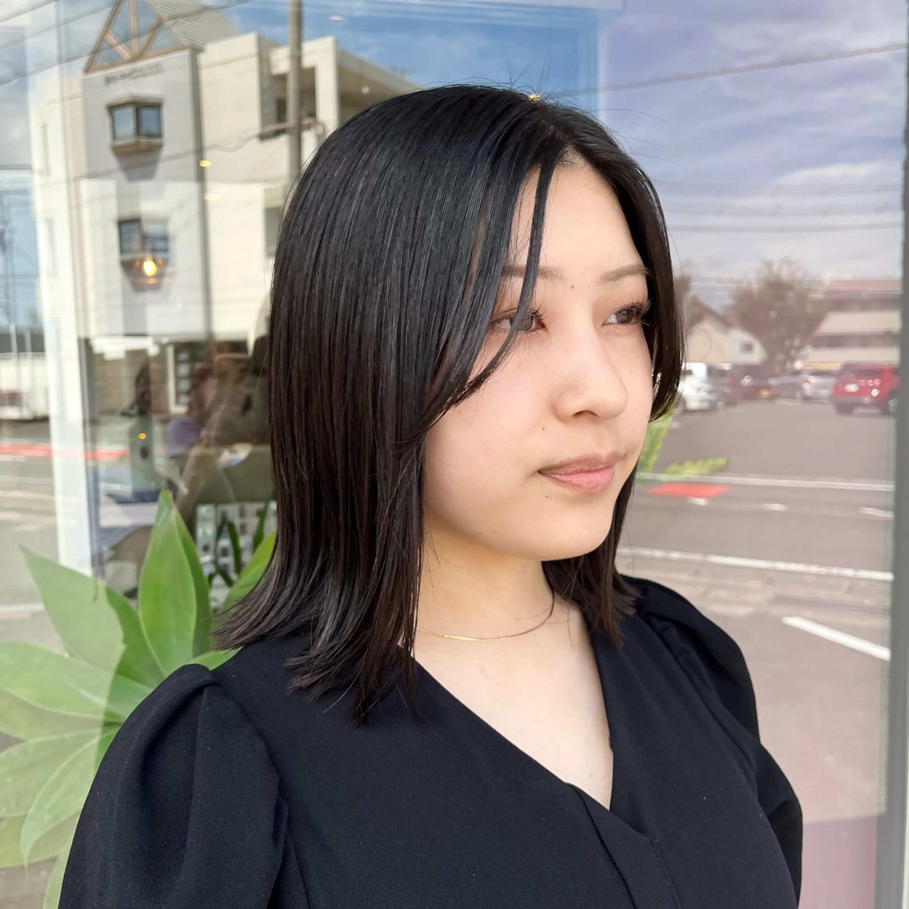 ミディアム 切りっぱなしボブ ボブ 韓国風ヘア 外ハネヘア フルールドソレイユ所属・♡ナナコ♡ レイヤー/艶髪のヘアスタイル