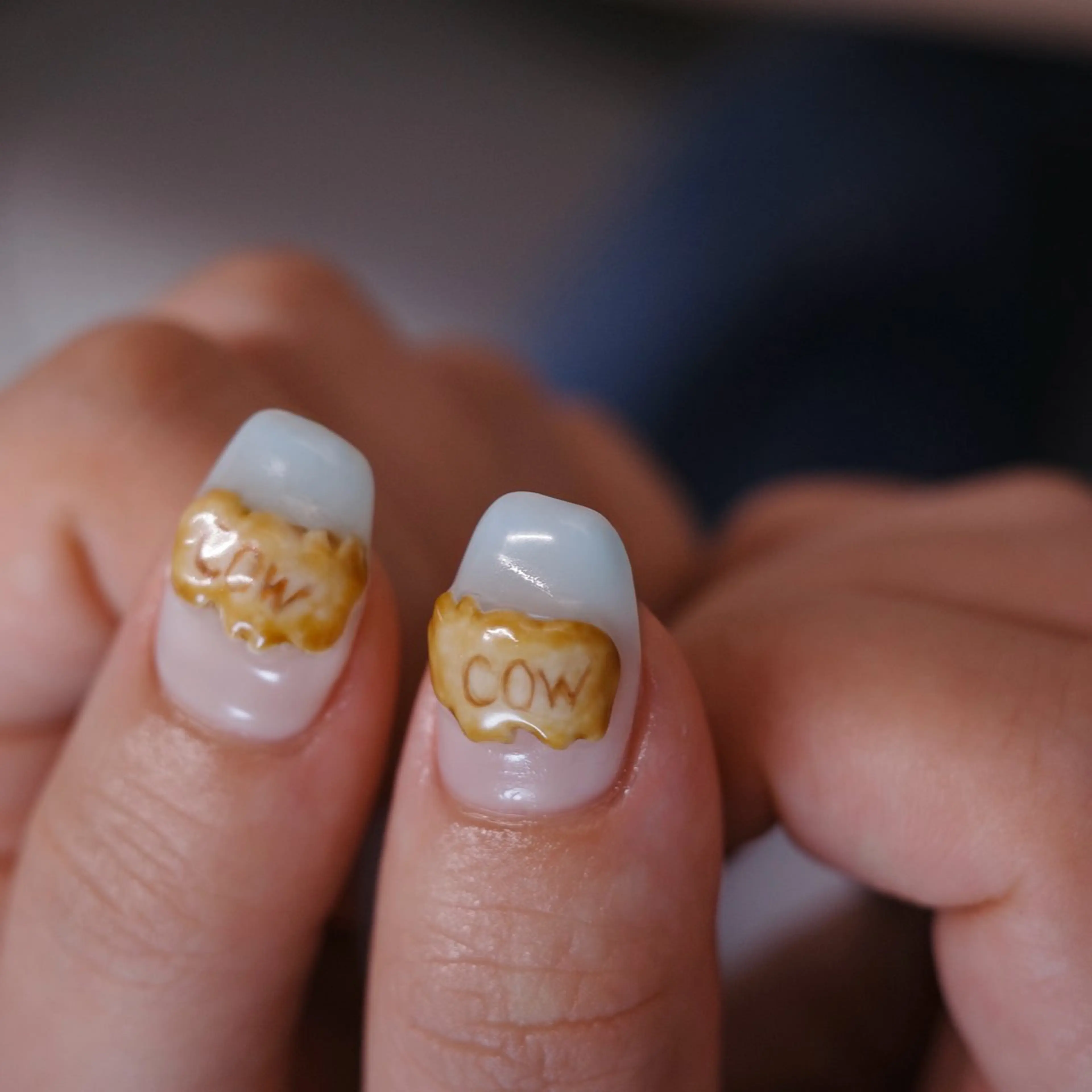 ネイル オーロラネイル ブルー ハンドネイル pointillé .ayaのネイルデザイン