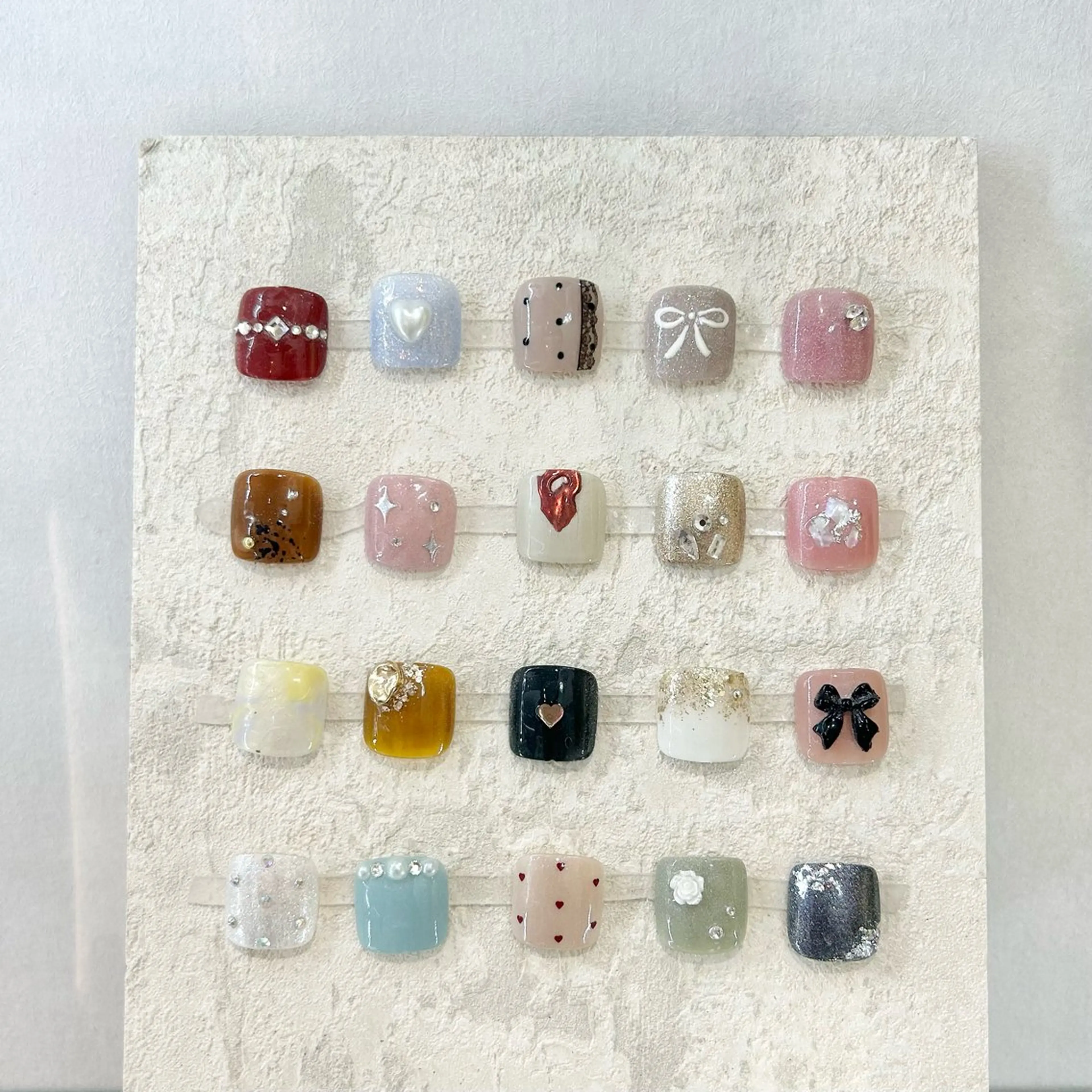 🔰口コミ記入必須【Jr.】HAND⭐️オフなし⭐️親指2本アート(フットバス込み)の写真