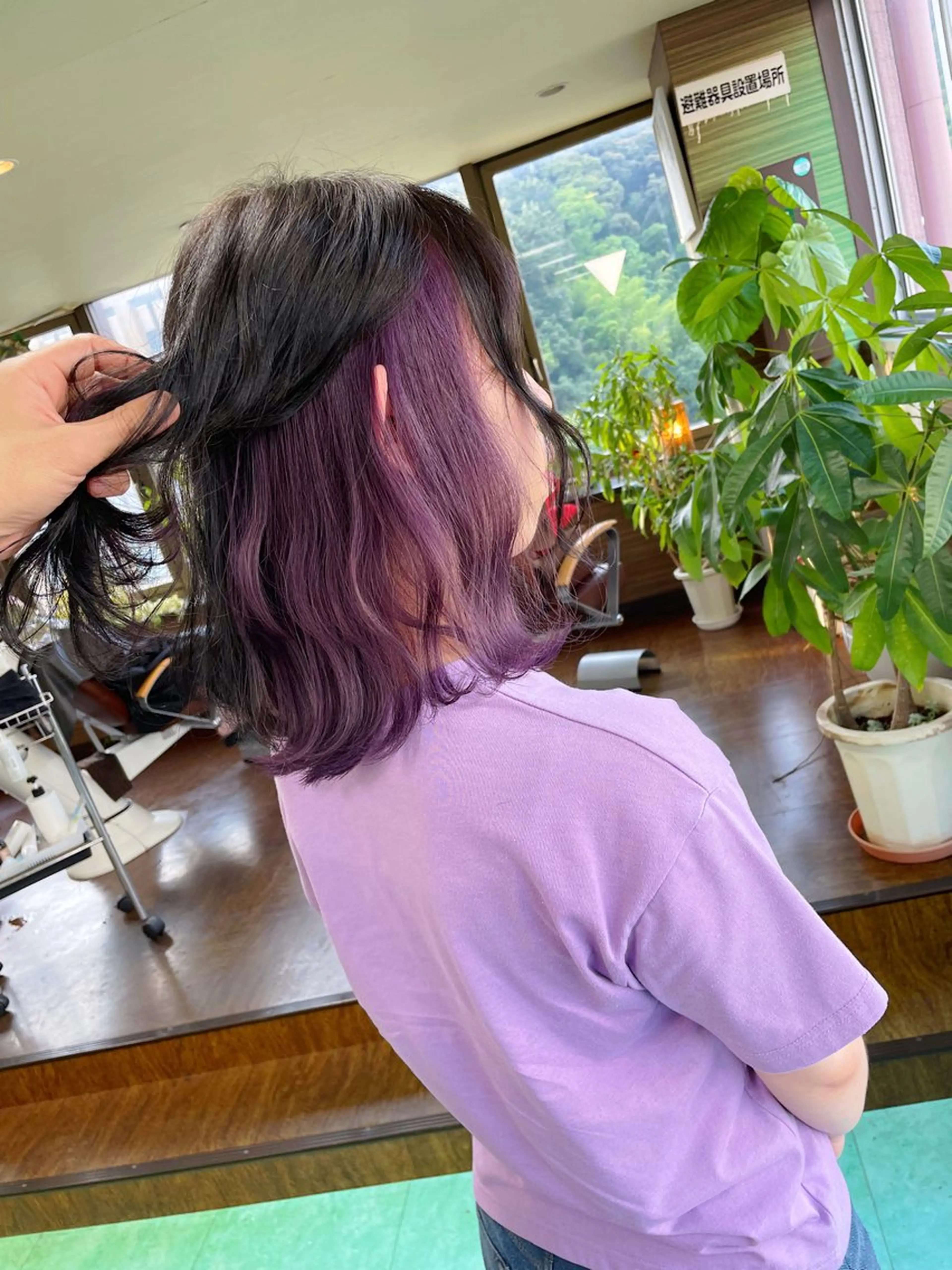 ミディアム カラー ブリーチ パープルカラー ヘアカラー 土居 正季のヘアスタイル