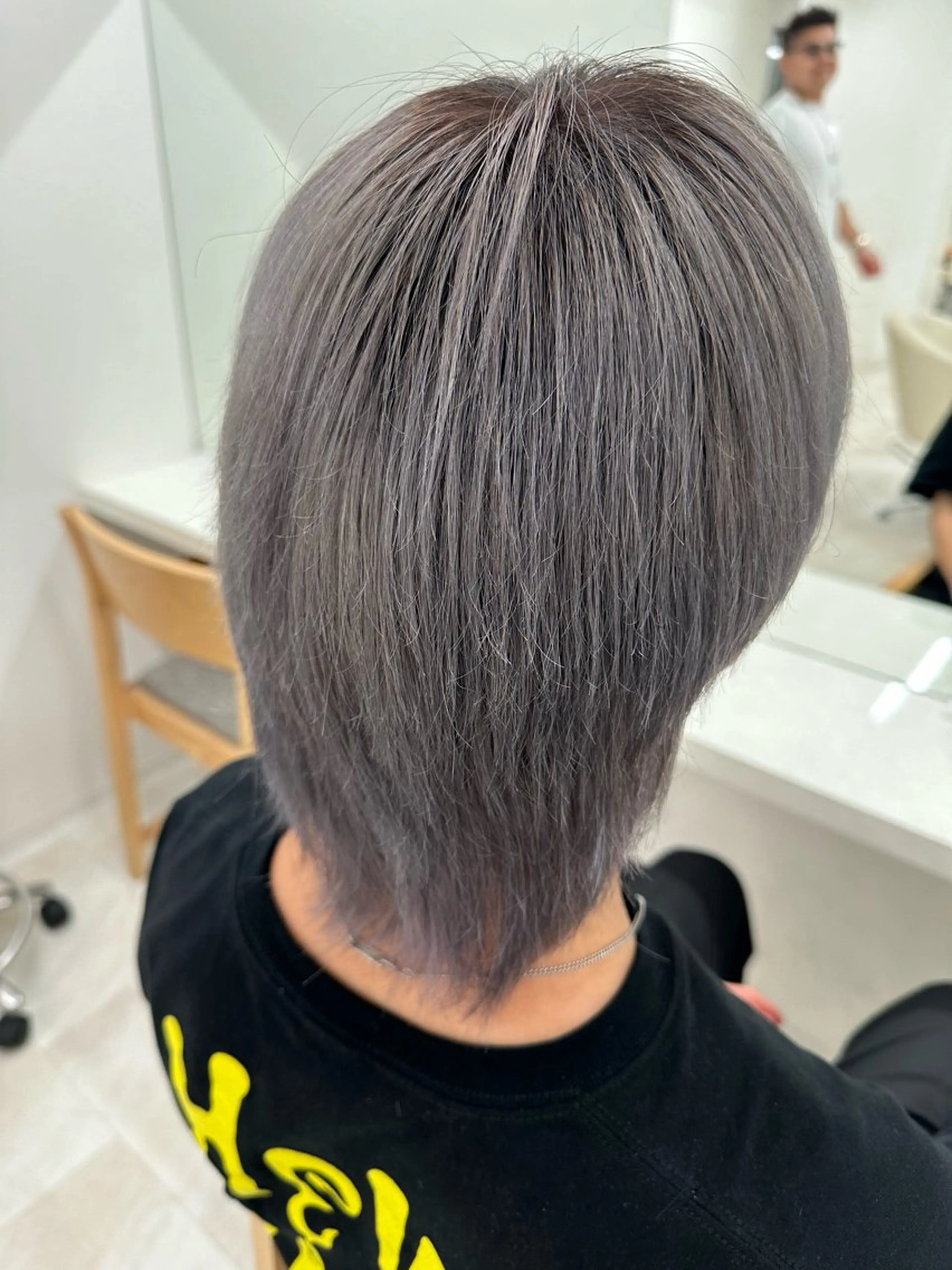 カラー ブリーチ シルバー ヘアカラー トリートメント AI TOKYO  men's 横浜所属・【パーマの達人】 💎メンズ特化🔥徹のヘアスタイル