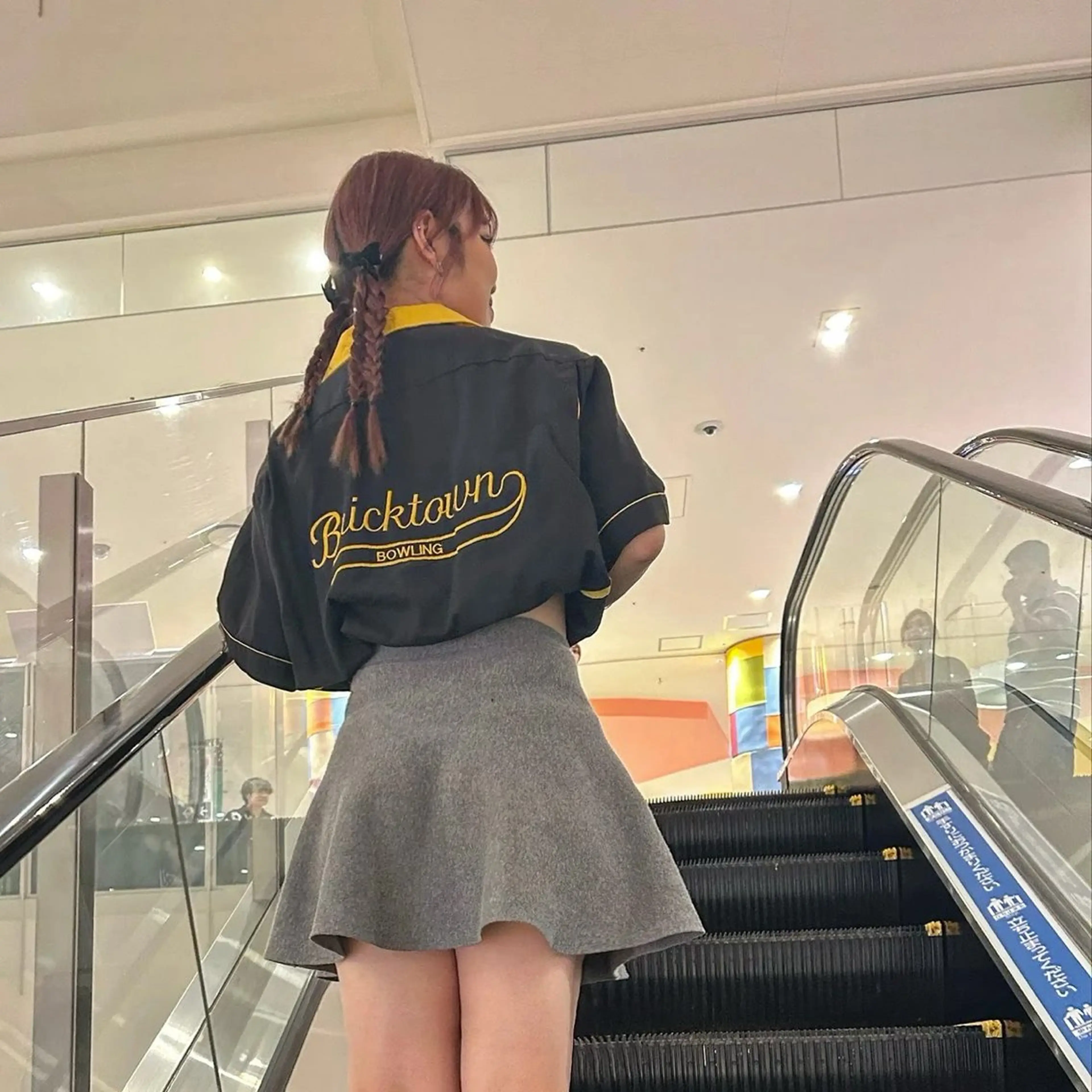 セミロング ヘアアレンジ 足立 遥奈のヘアスタイル