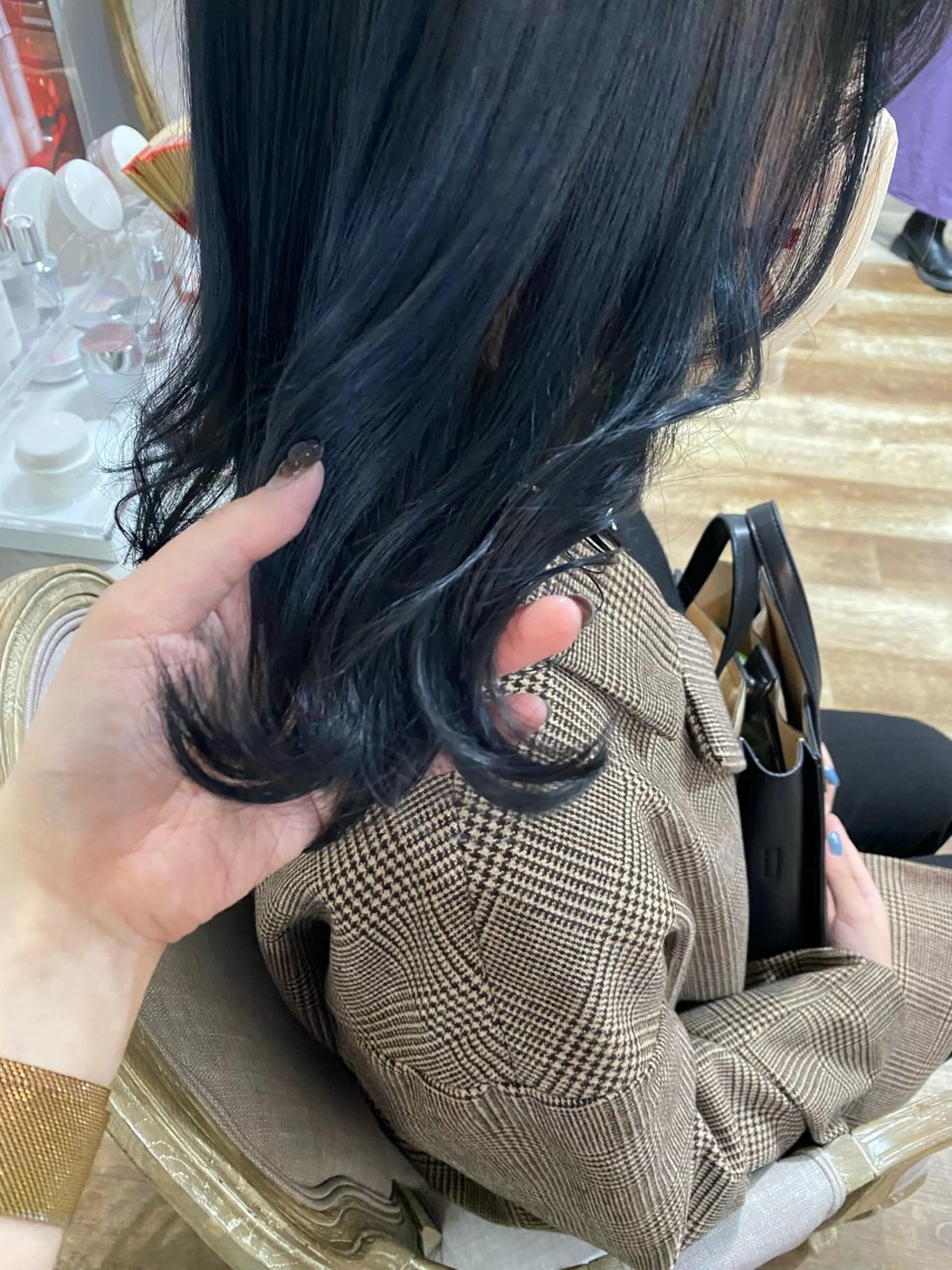 ミディアム カラー ヘアカラー トリートメント HONDA KANONのヘアスタイル