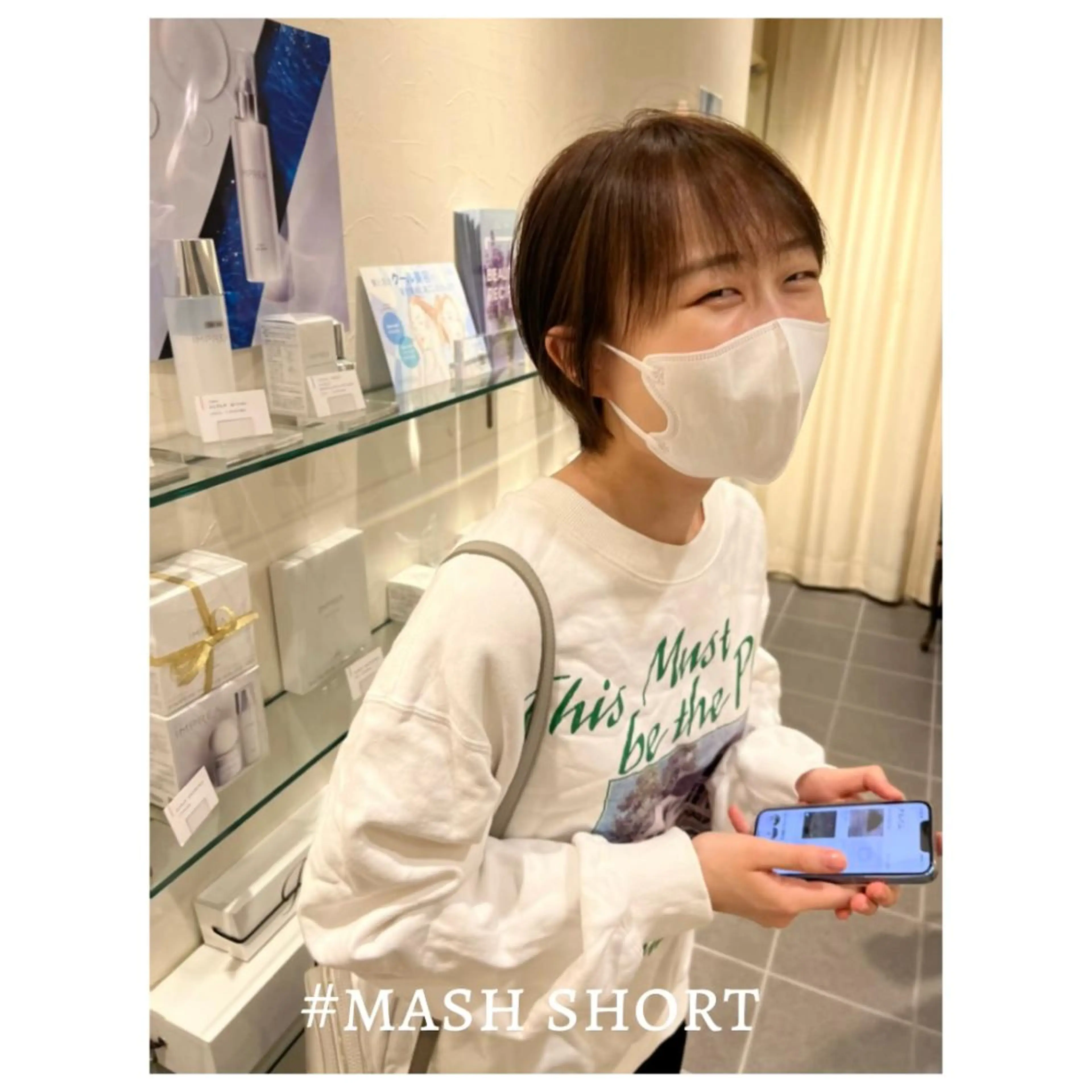 ショート カラー ハンサムショート ブリーチ グレージュ ハイライトカラー シルバー ✨BASSA 【高田馬場】✨のヘアスタイル
