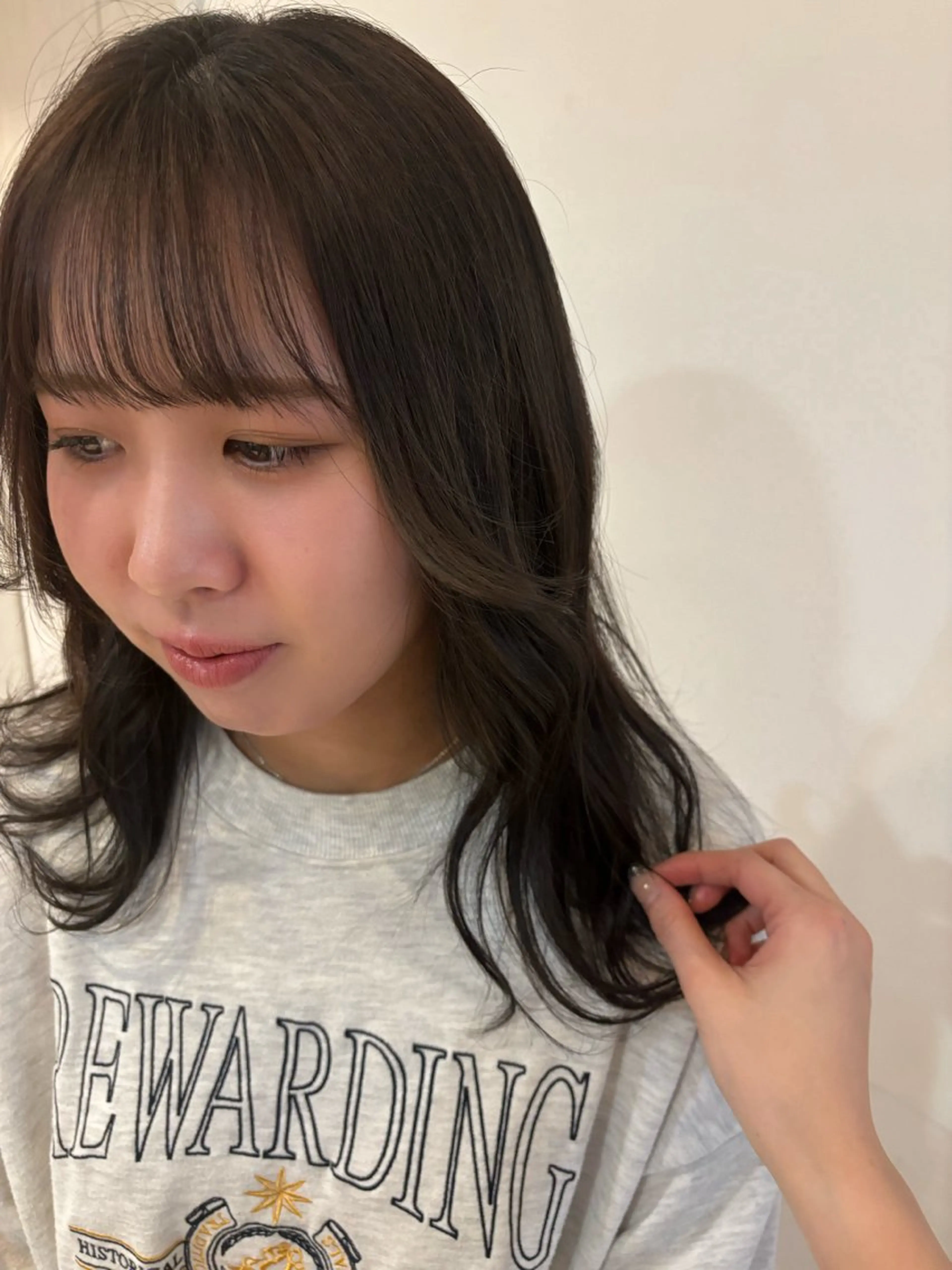 カラー 酒井 菜花のヘアスタイル