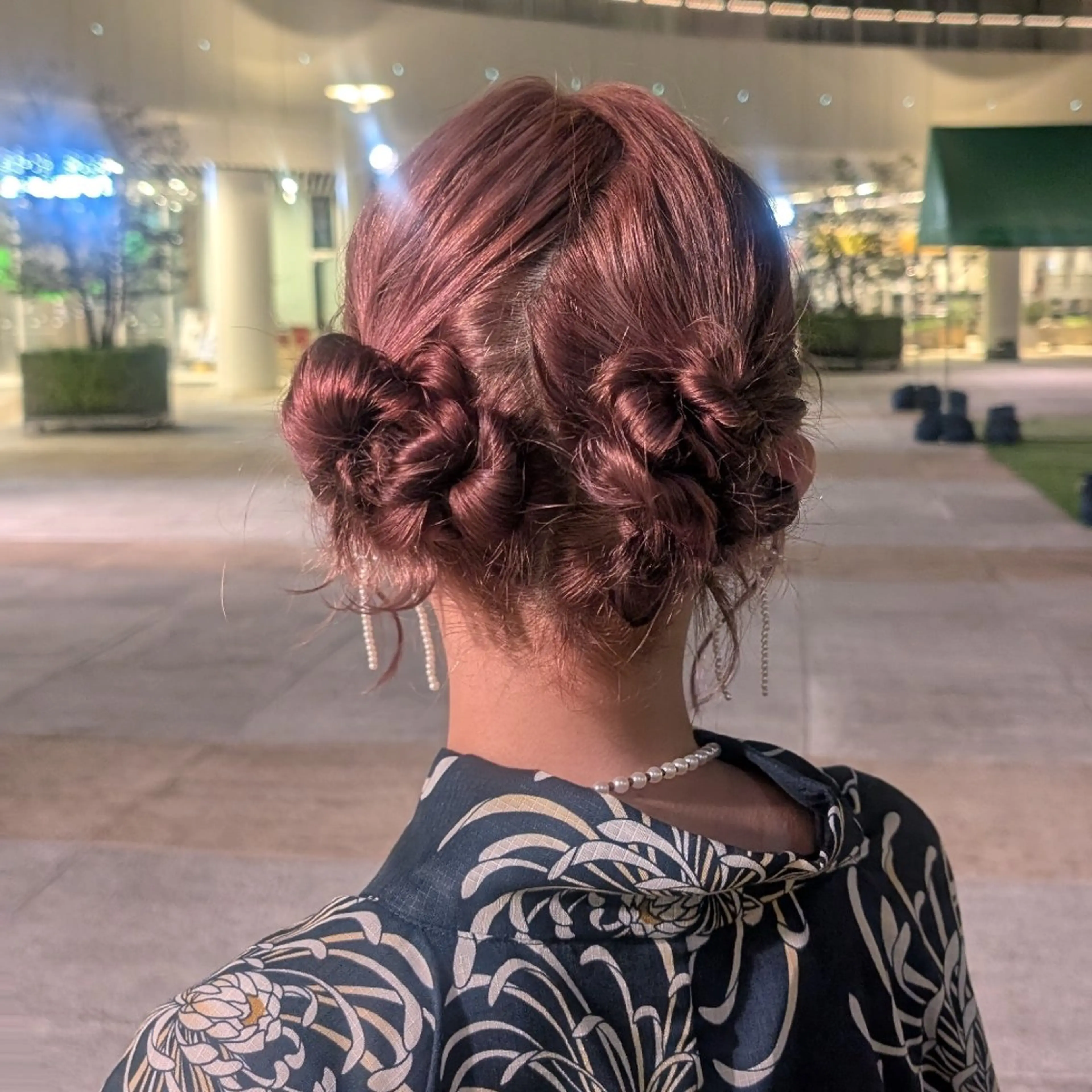 セミロング ヘアアレンジ 浴衣 彩桜/艶カラー/小顔 に見せるカット✂のヘアスタイル