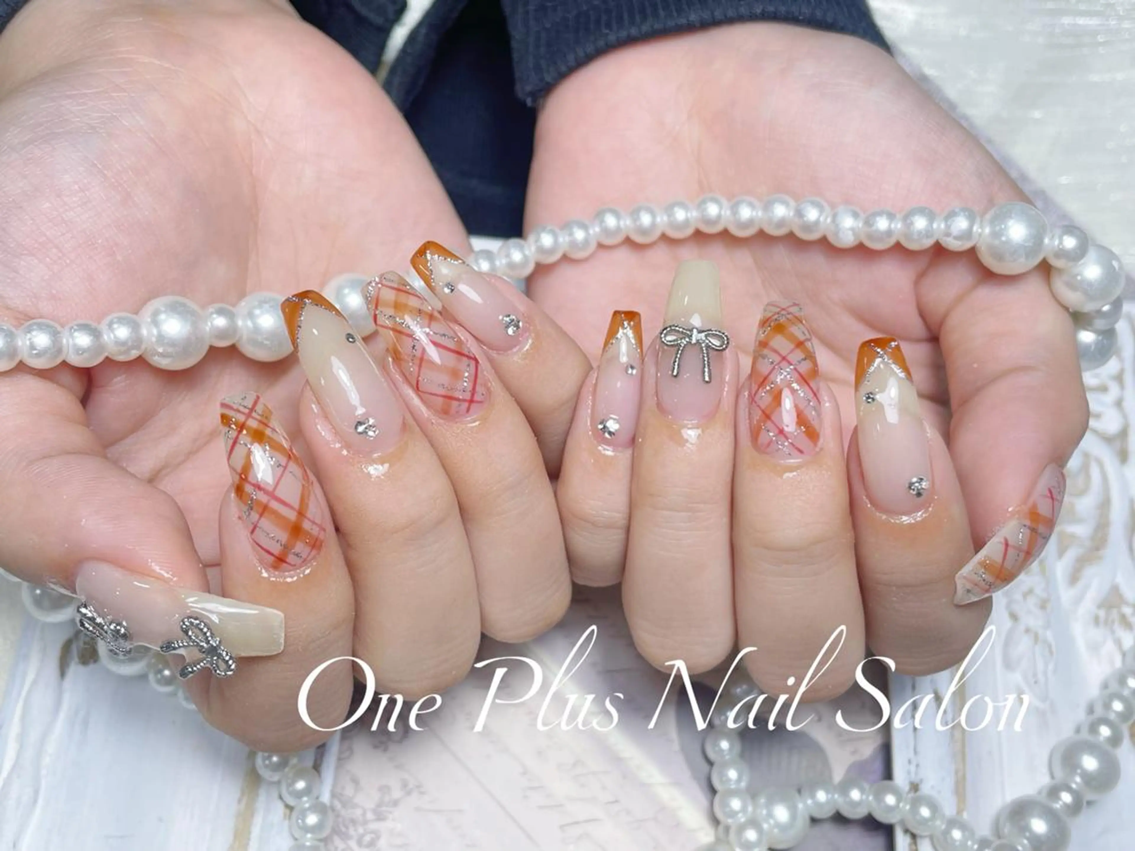 ネイル 冬ネイル One Plus Nail Salonのネイルデザイン