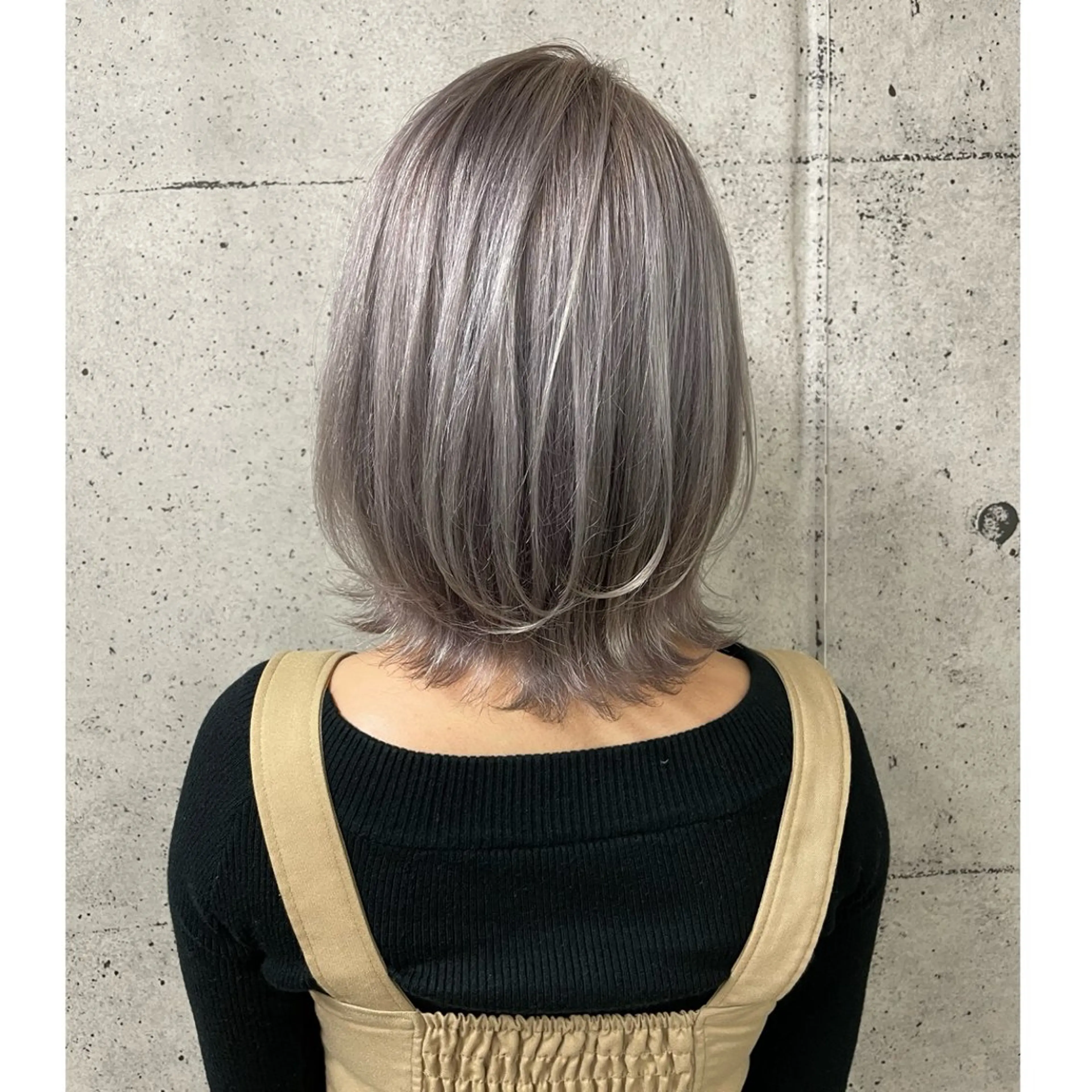 ミディアム カラー ヘアカラー トリートメント 奥山義進/ハイトーン /バレイヤージュのヘアスタイル