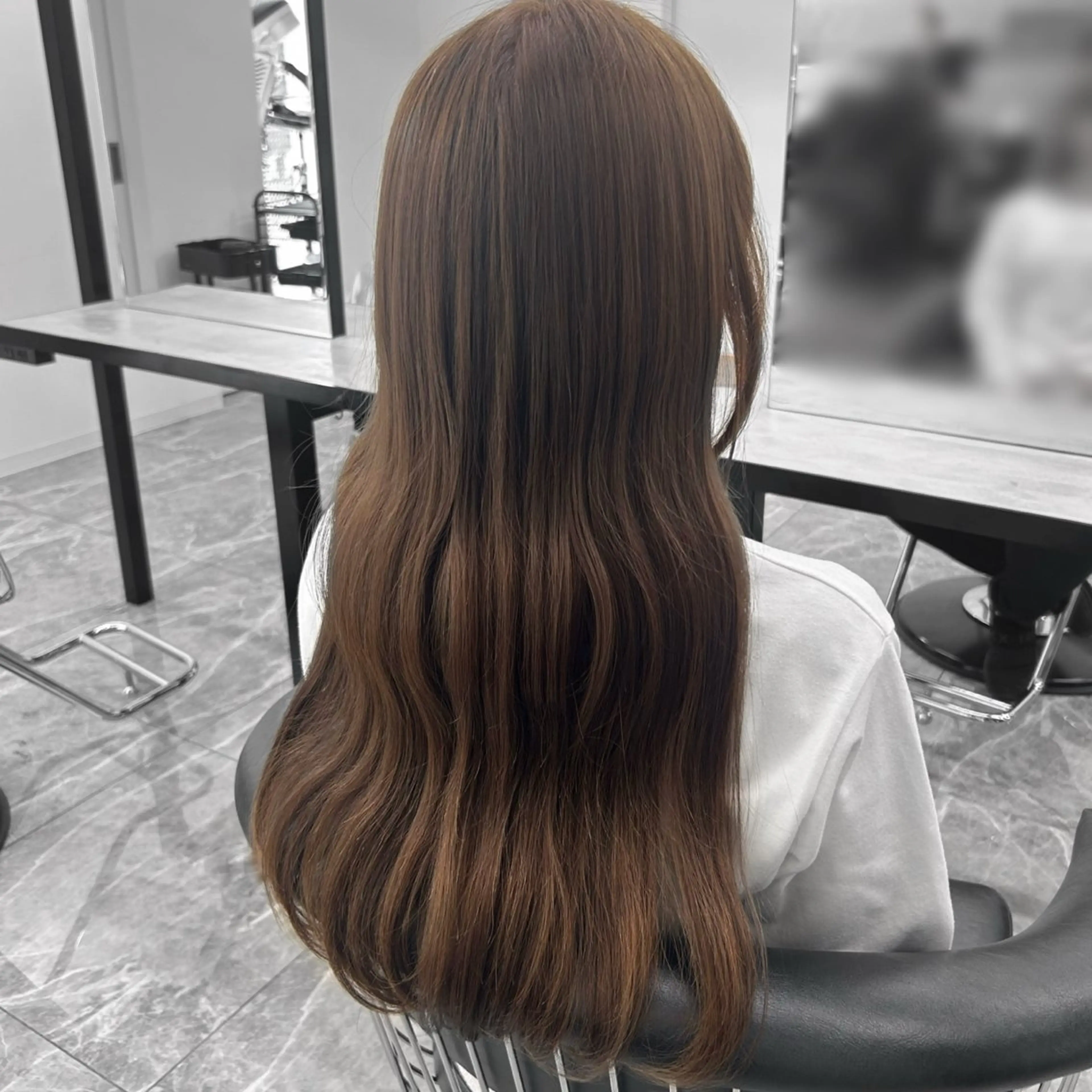 ロング カラー ヘアカラー トリートメント 𝘠𝘶𝘪 / 透明感カラーのヘアスタイル