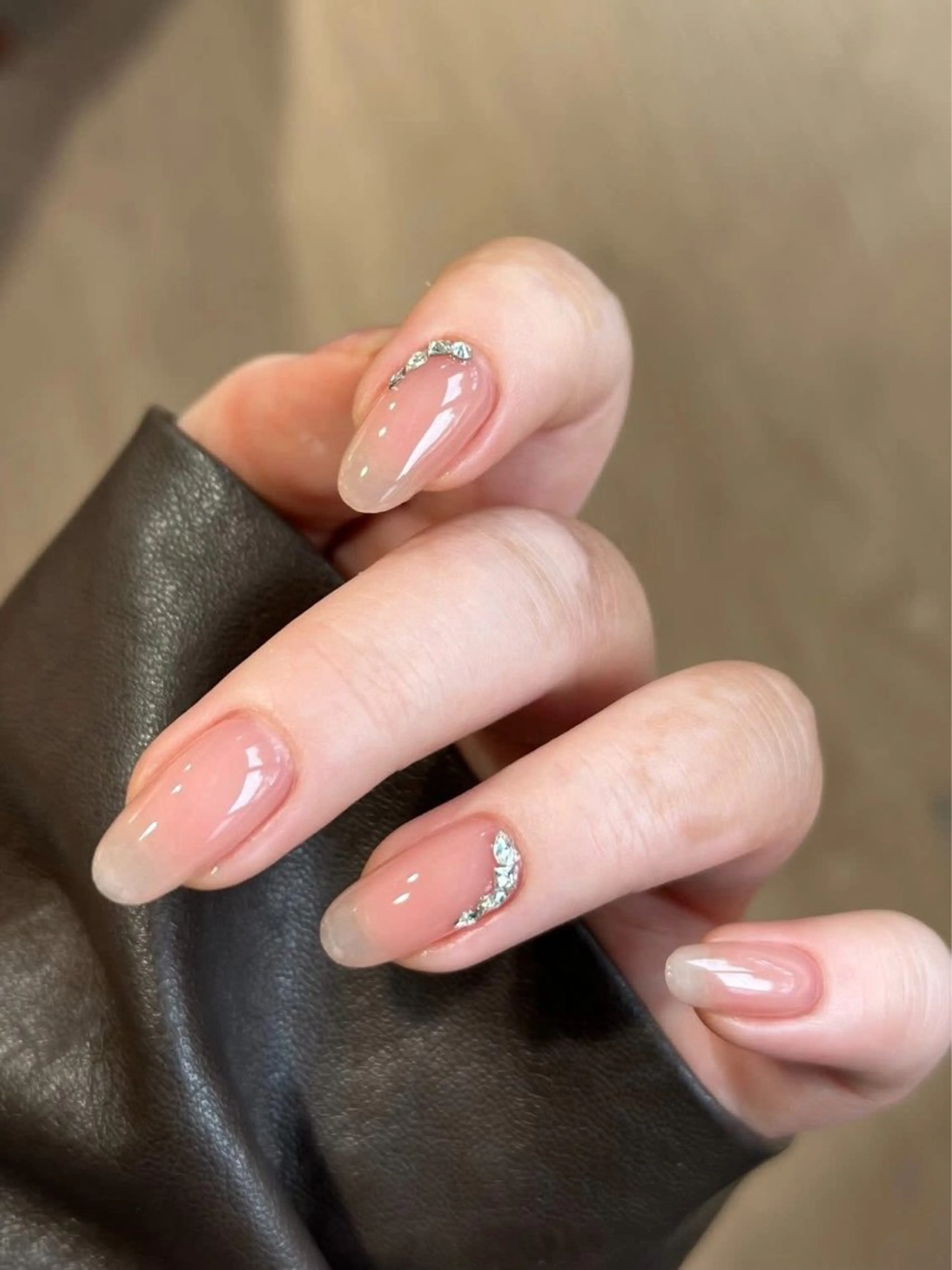 ネイル オーロラネイル ブルー チークネイル フットネイル フレンチネイル ハンドネイル EMY 168 池袋のネイルデザイン