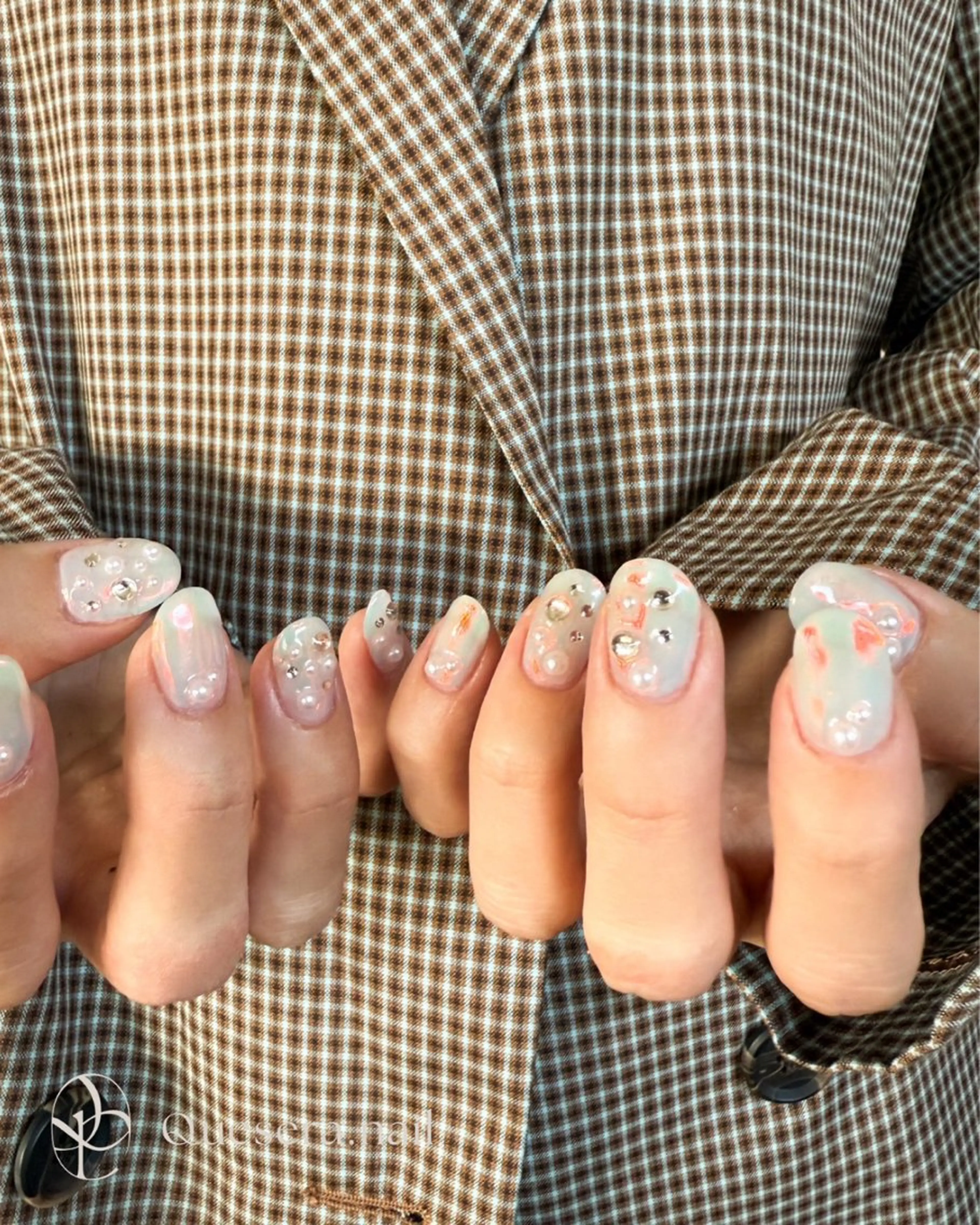 ネイル 氷ネイル・うるうるネイル ハンドネイル Quesera. nail  yuuのネイルデザイン