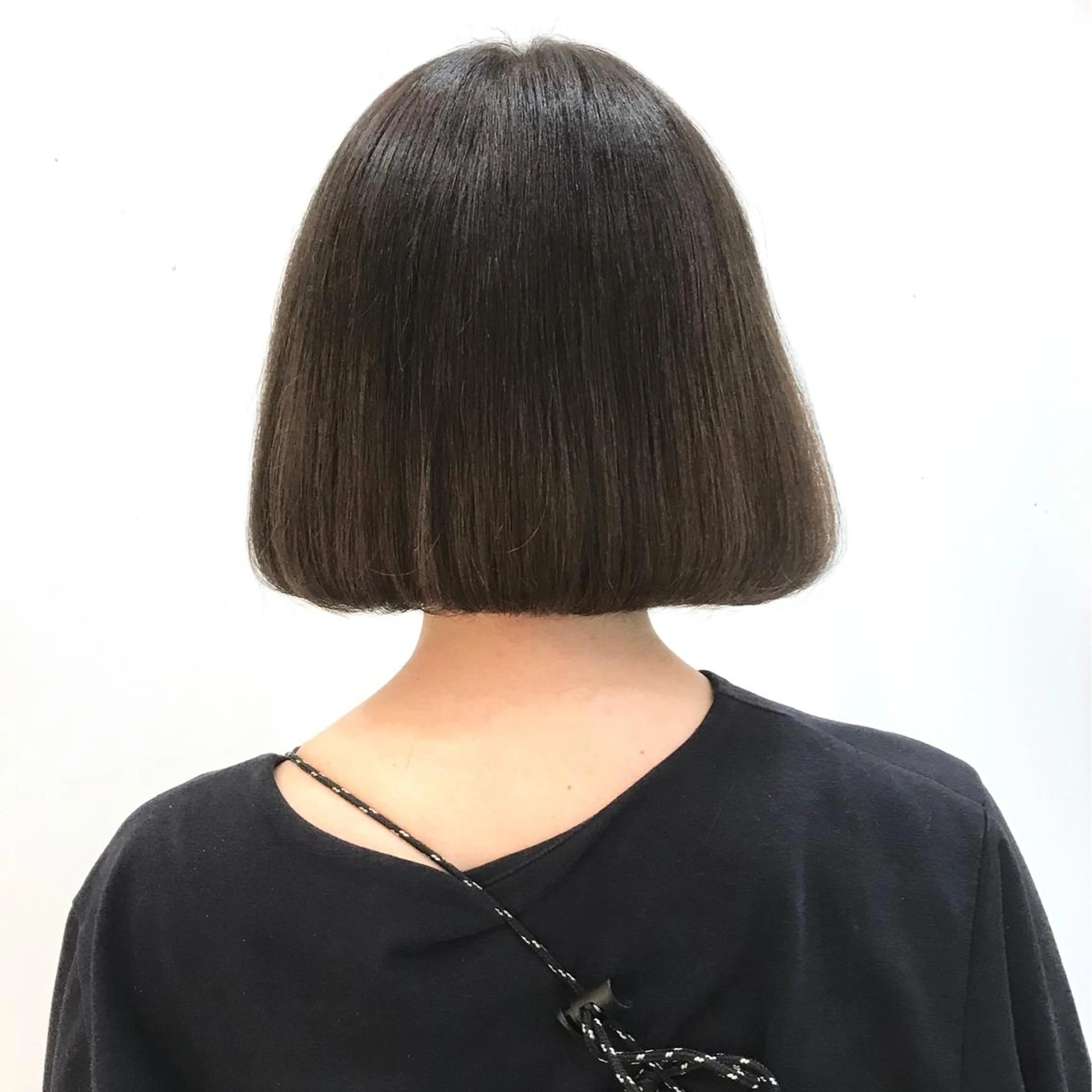 ショート タンバルモリ ムルギョル巻き 韓国風ヘア シースルーバング タッセルカット サロウィン所属・K-POP好き美容師 🇰🇷Kai.Yのヘアスタイル