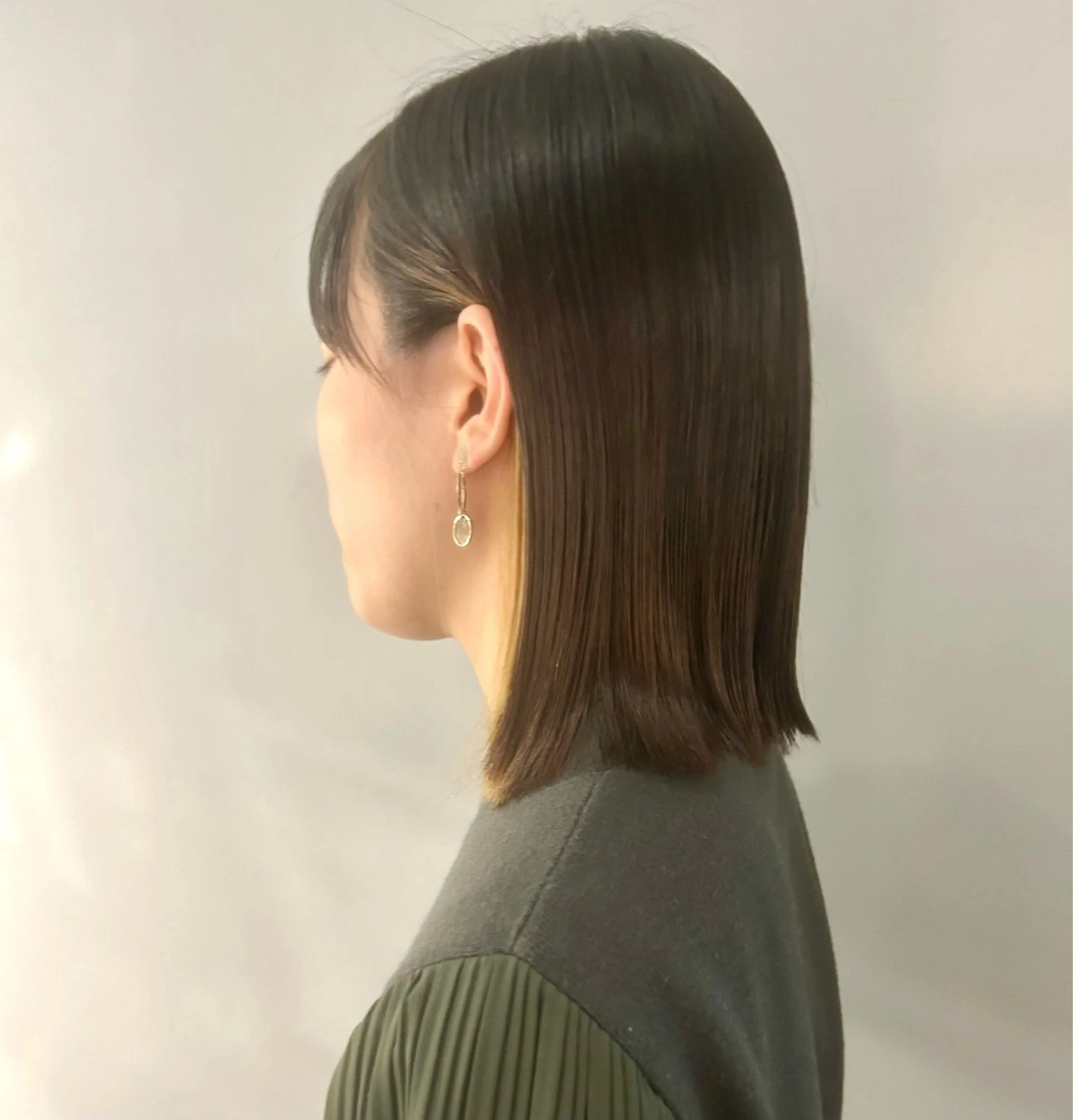 ミディアム ボブ 山崎 愛莉のヘアスタイル