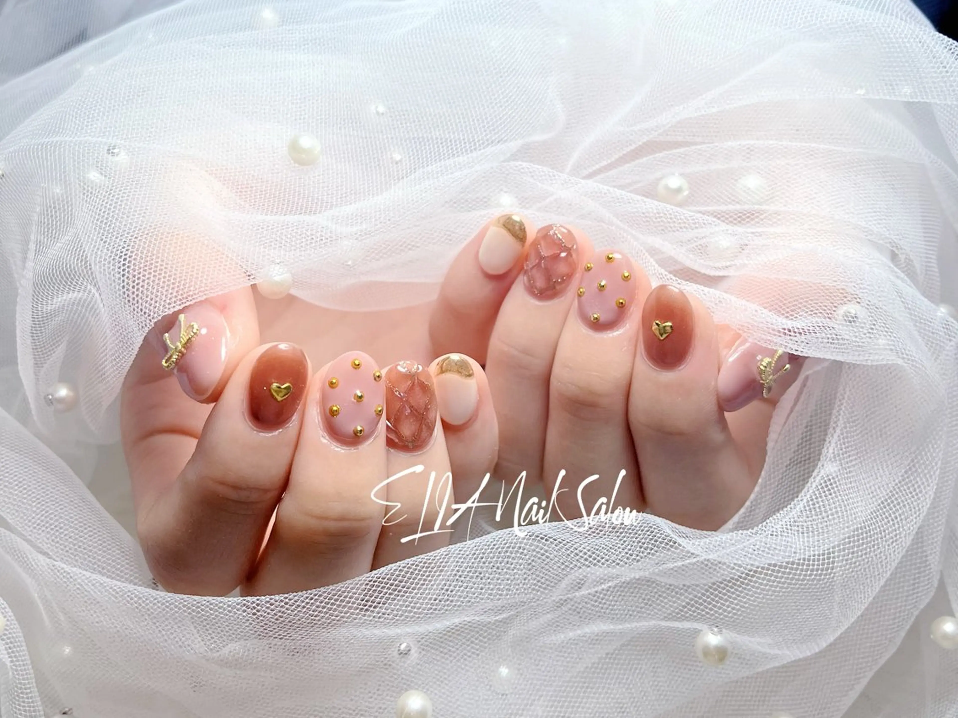 ミディアム ハンドネイル ELIA【エリア】 nailsalonのネイルデザイン