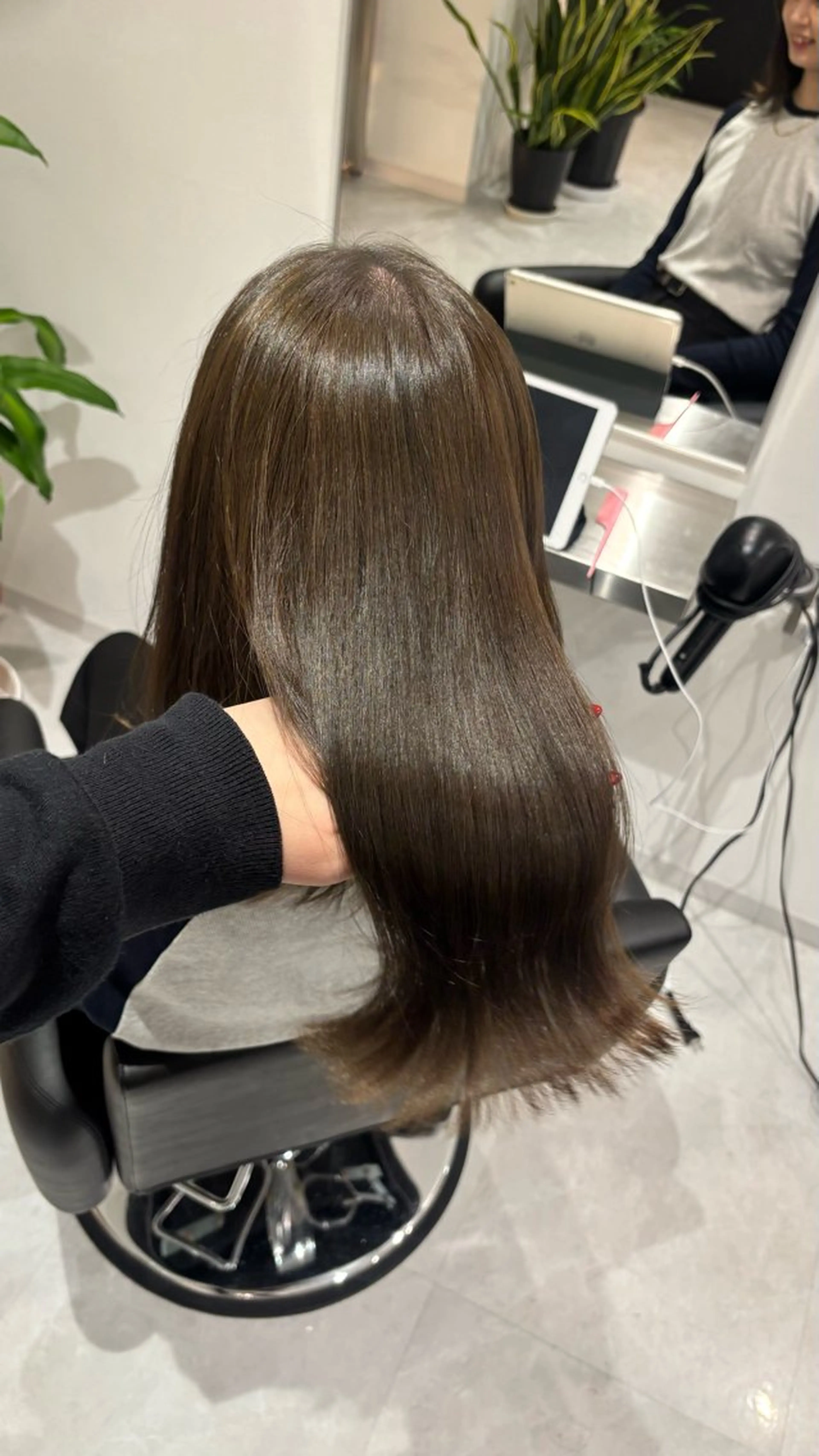 ミディアム カラー ベージュカラー ブリーチ ブラウンカラー ケアブリーチ カシス ヘアカラー 艶感×抜け感hair /ReLit 正源のヘアスタイル