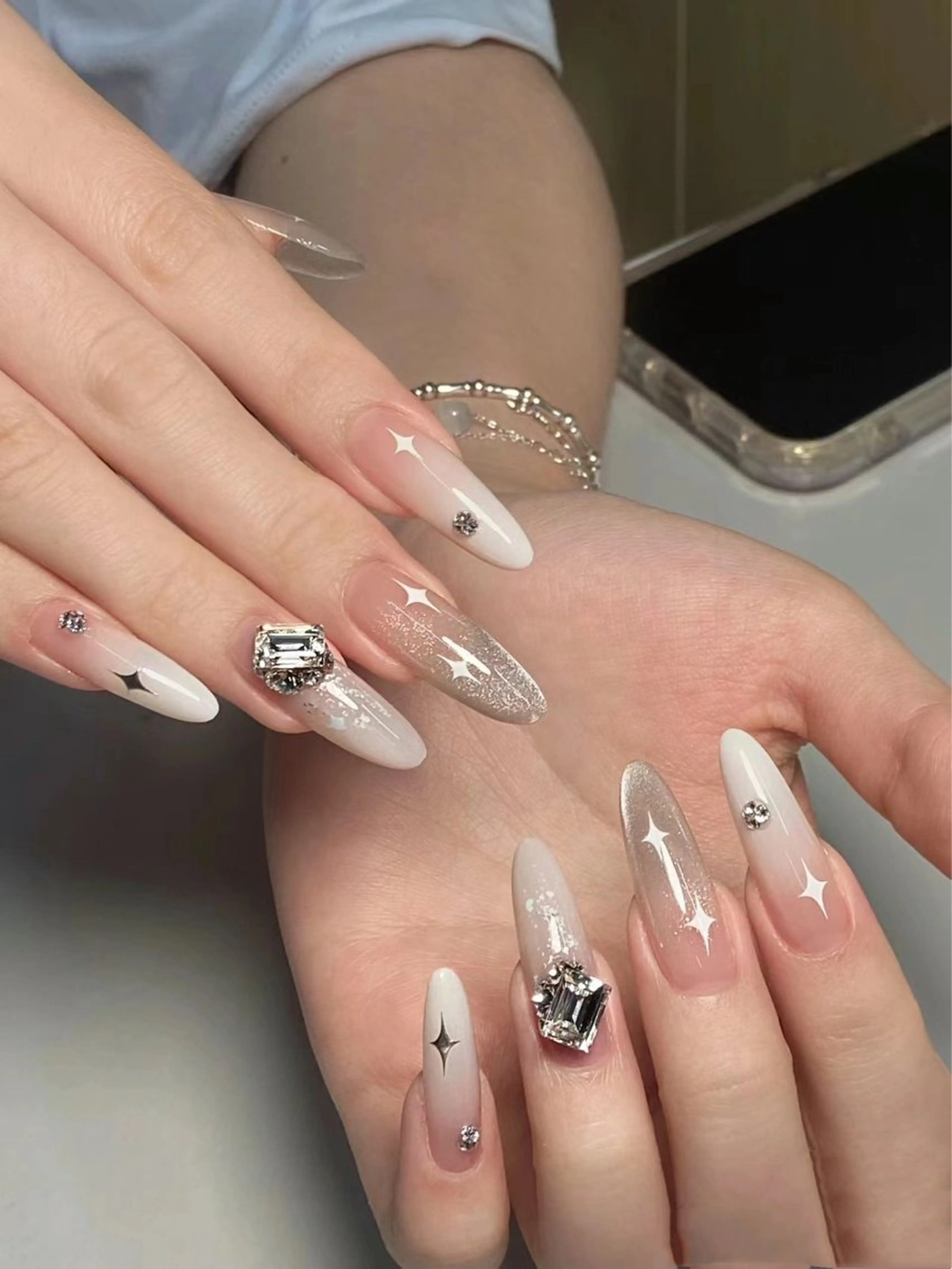 JRネイリスト チップ長さだしグラデーション　オフなしの写真