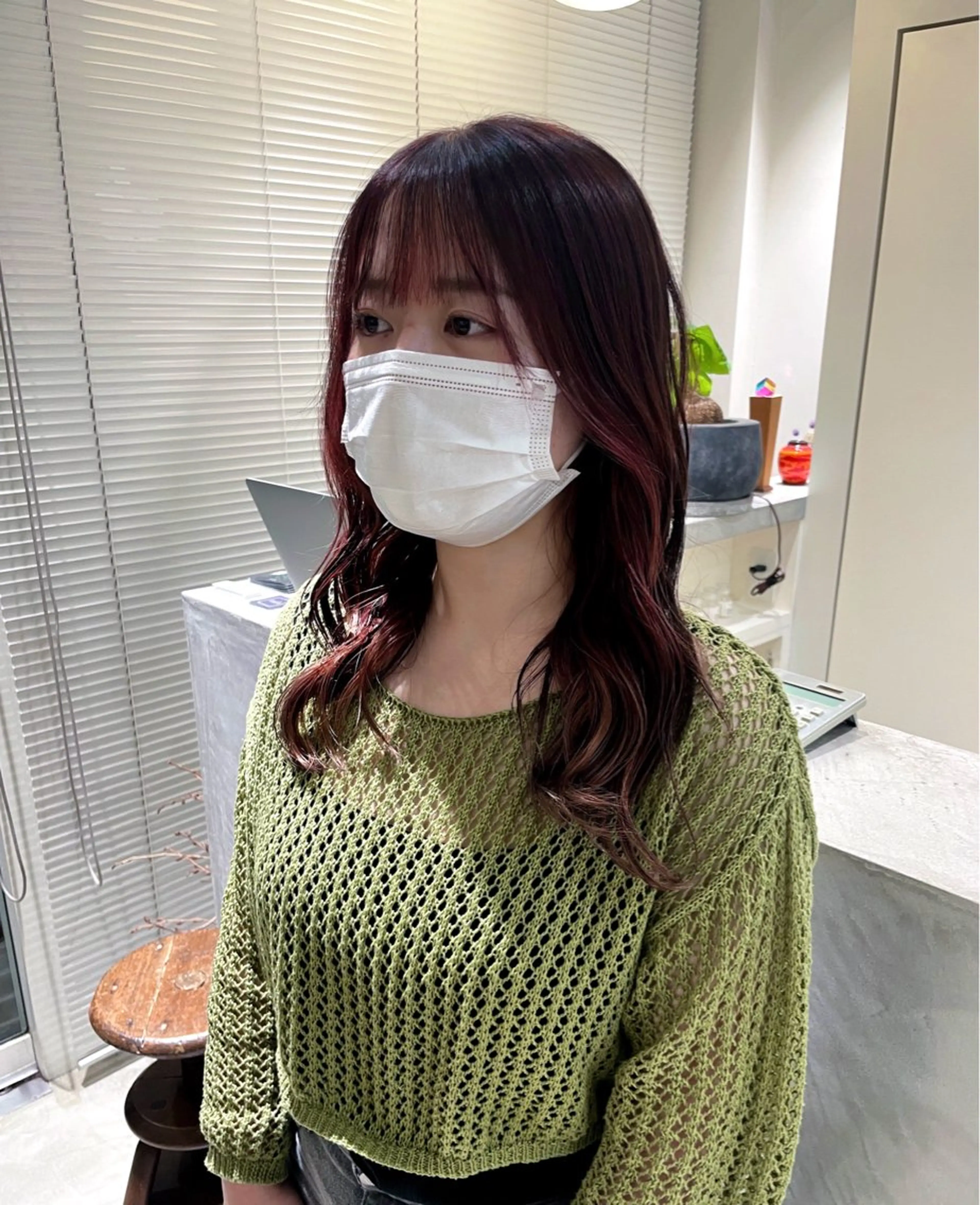 ロング カラー ヘアカラー 林 千聖のヘアスタイル