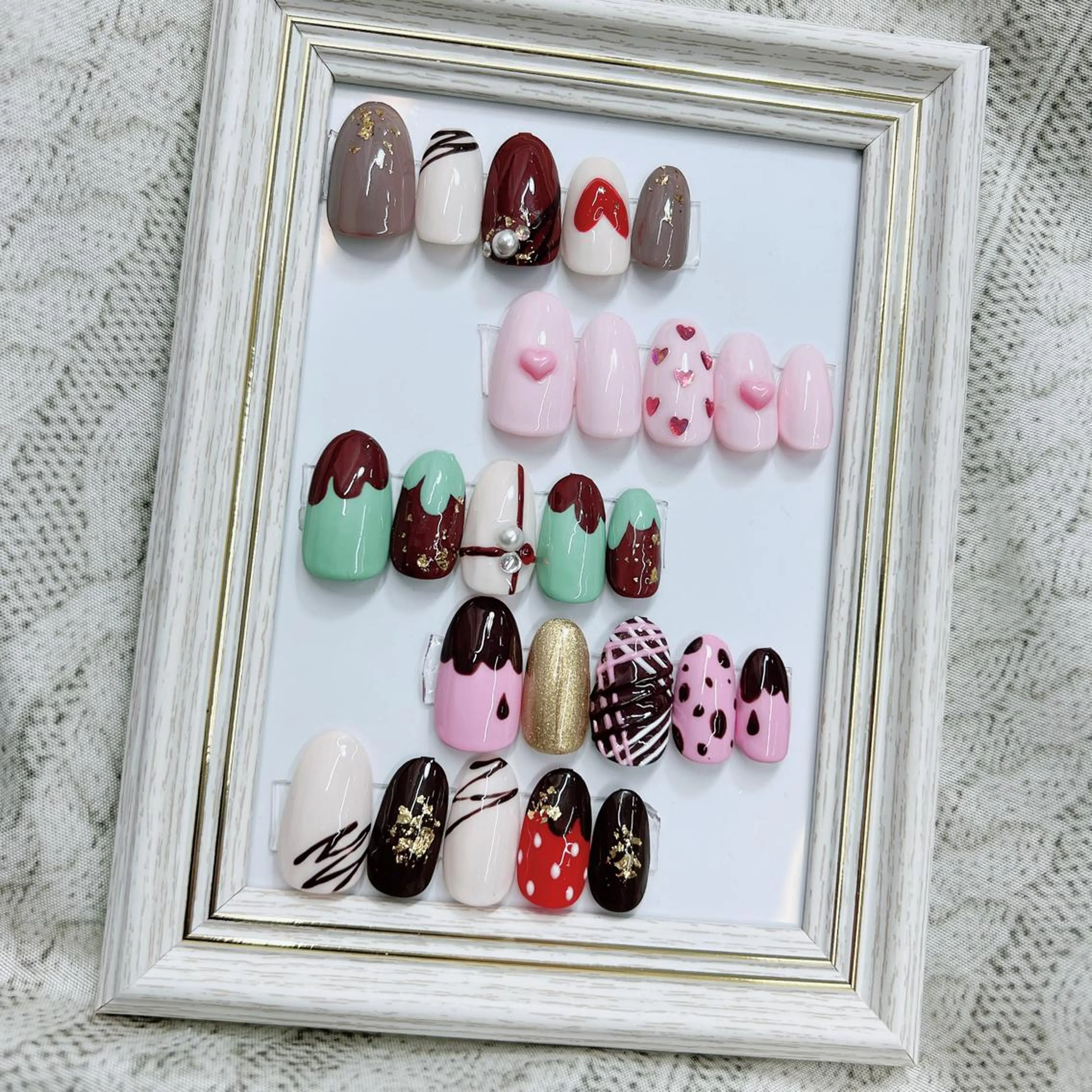 ネイル バレンタイン ハンドネイル Minion所属・北浦和minion YUKIのマツエク・マツパデザイン