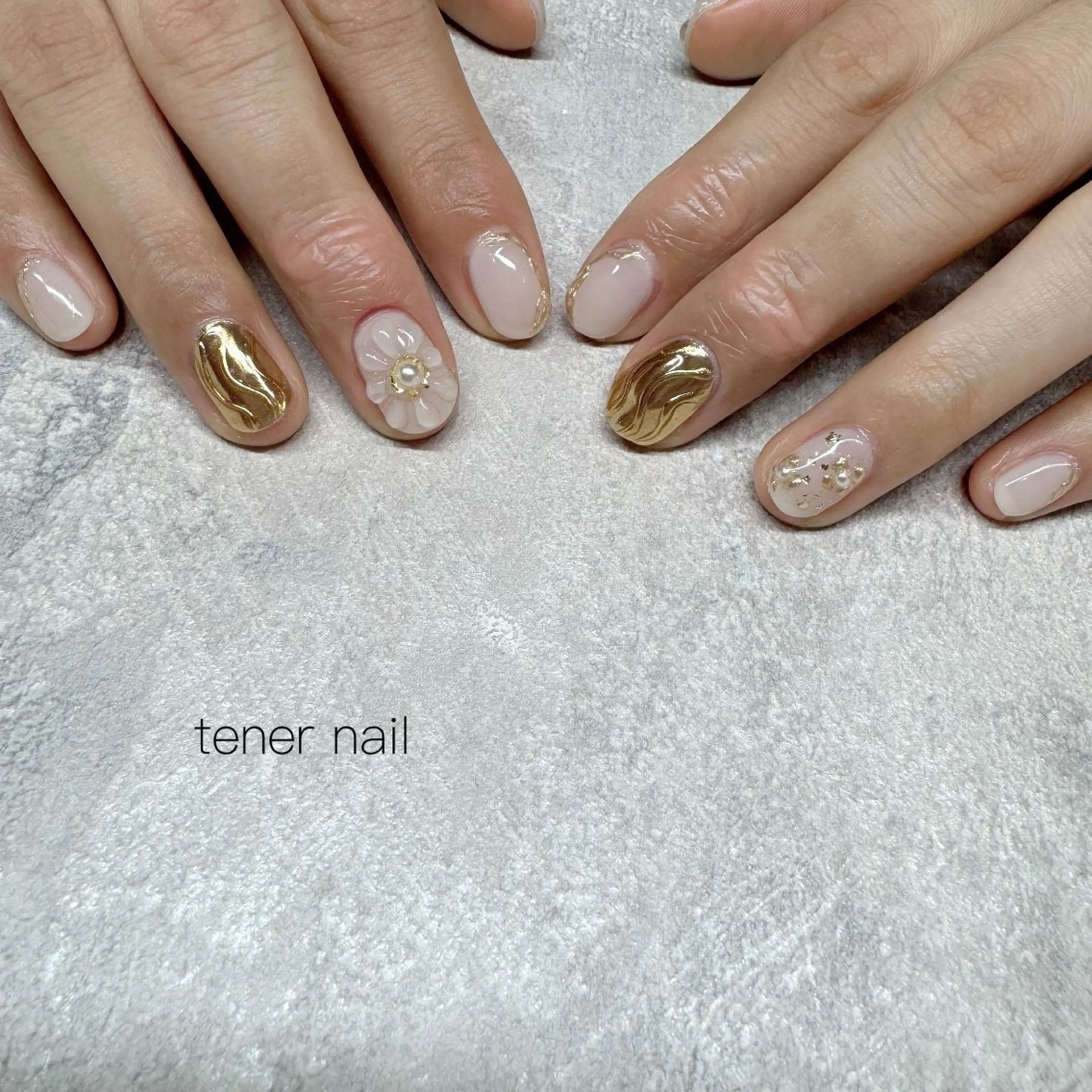 ネイル フラワーネイル ミラーネイル ぷっくりネイル ハンドネイル tener  nail  テネルネイル所属・テネルネイル tener nailのネイルデザイン