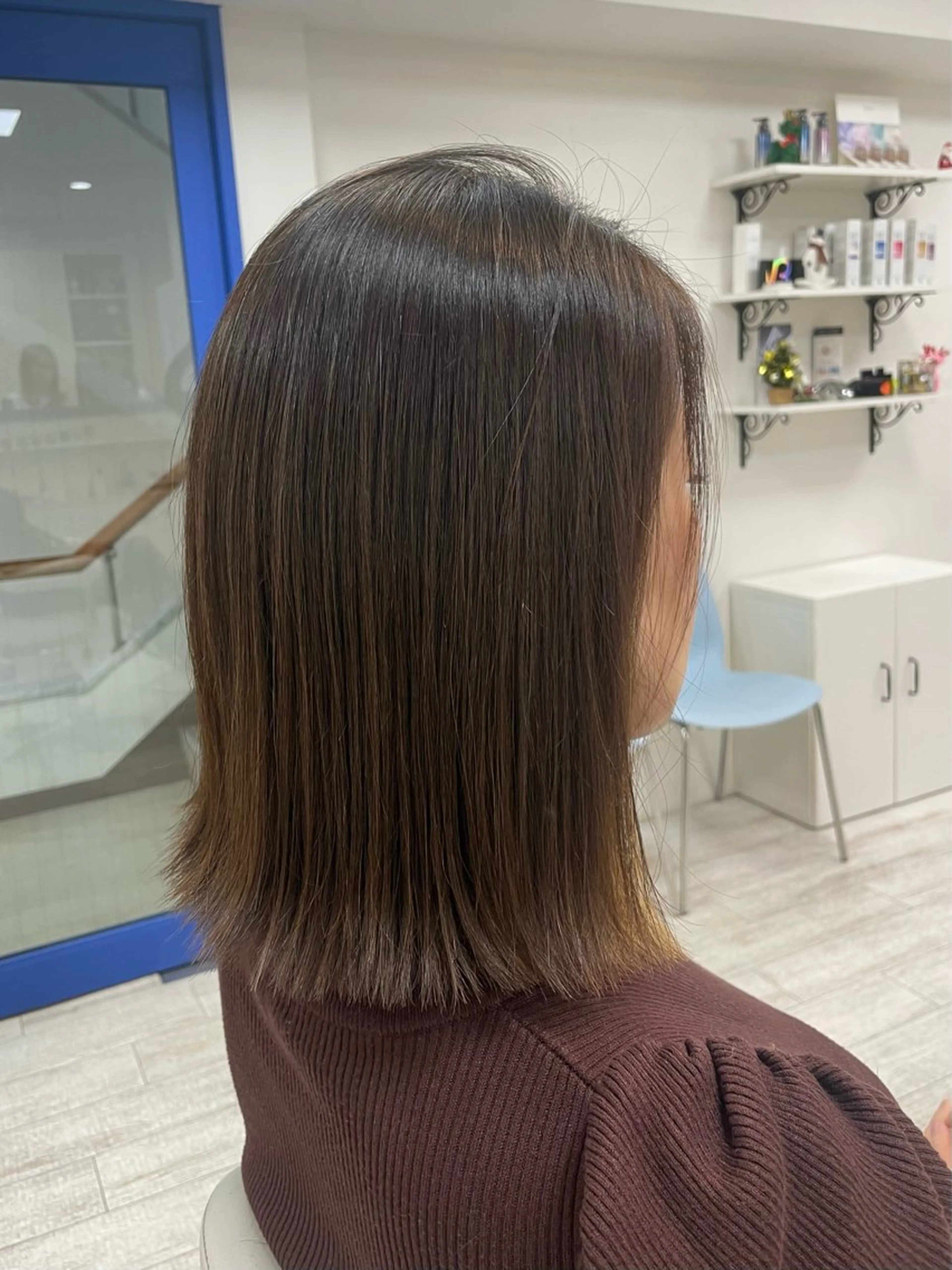 ミディアム カット ヘアカラー 新籾 尚哉のヘアスタイル